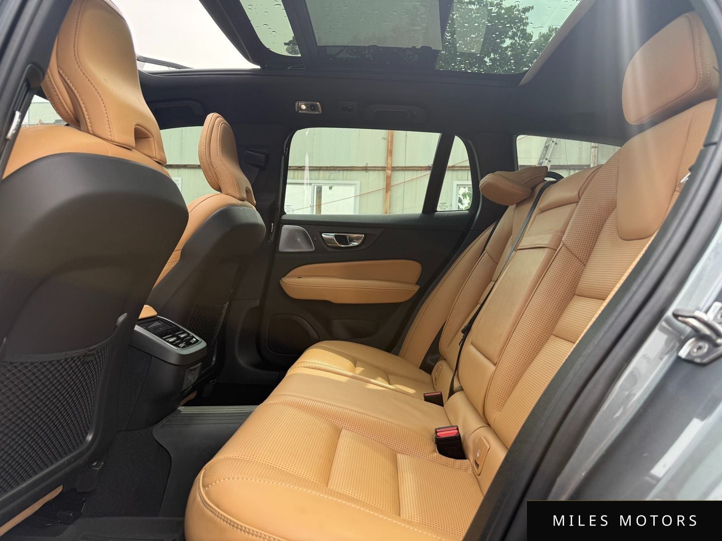Volvo V60 2020 — миниатюра 8