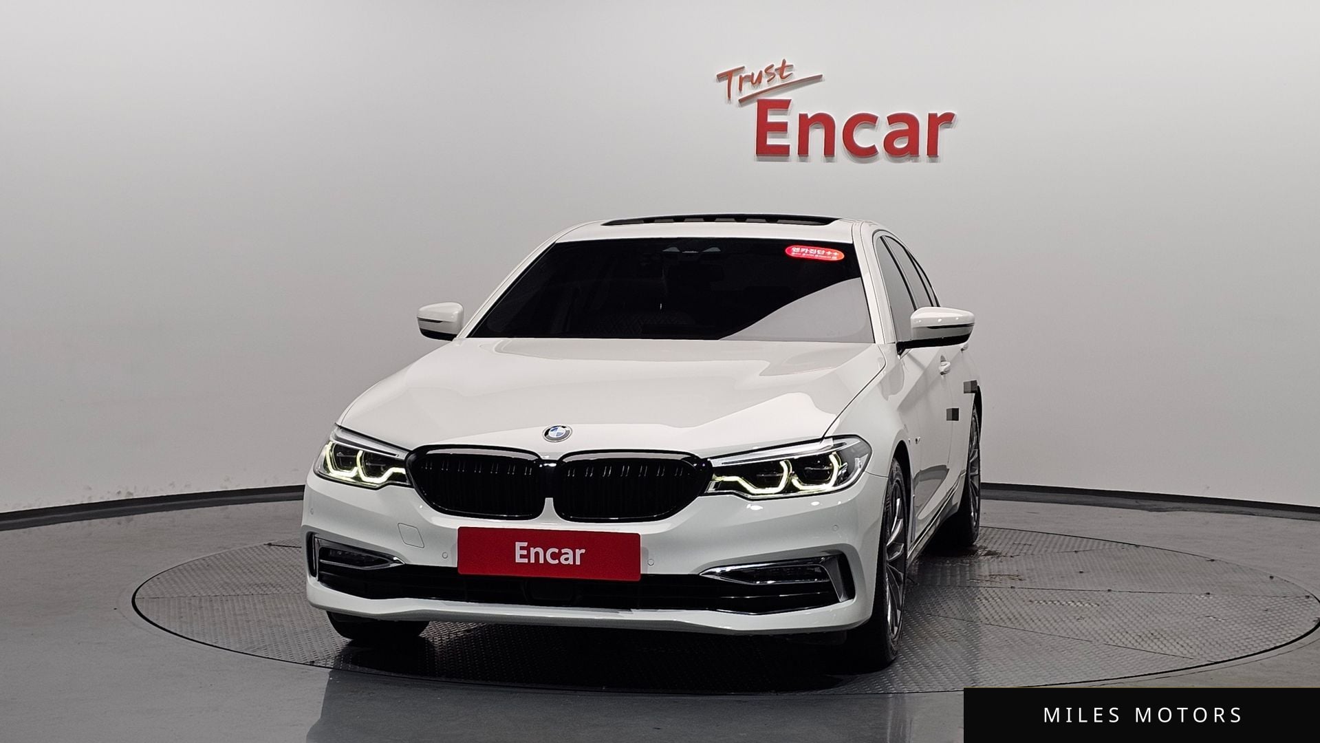 BMW 5 Series (G30) 2018 — миниатюра 2