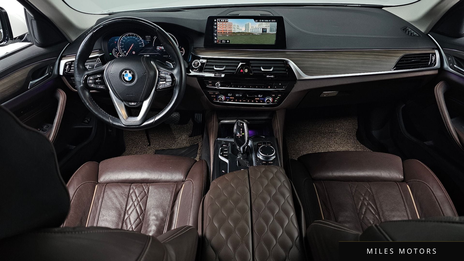 BMW 5 Series (G30) 2018 — миниатюра 9