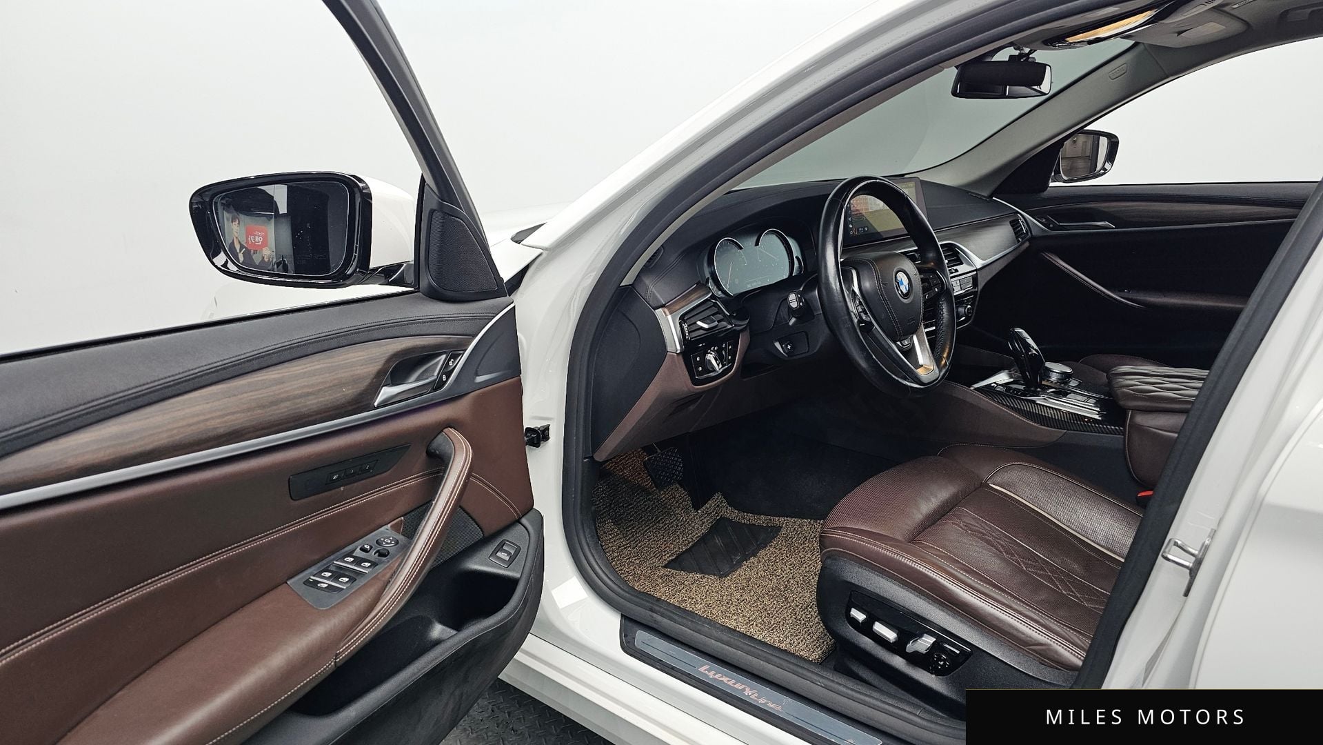 BMW 5 Series (G30) 2018 — миниатюра 12