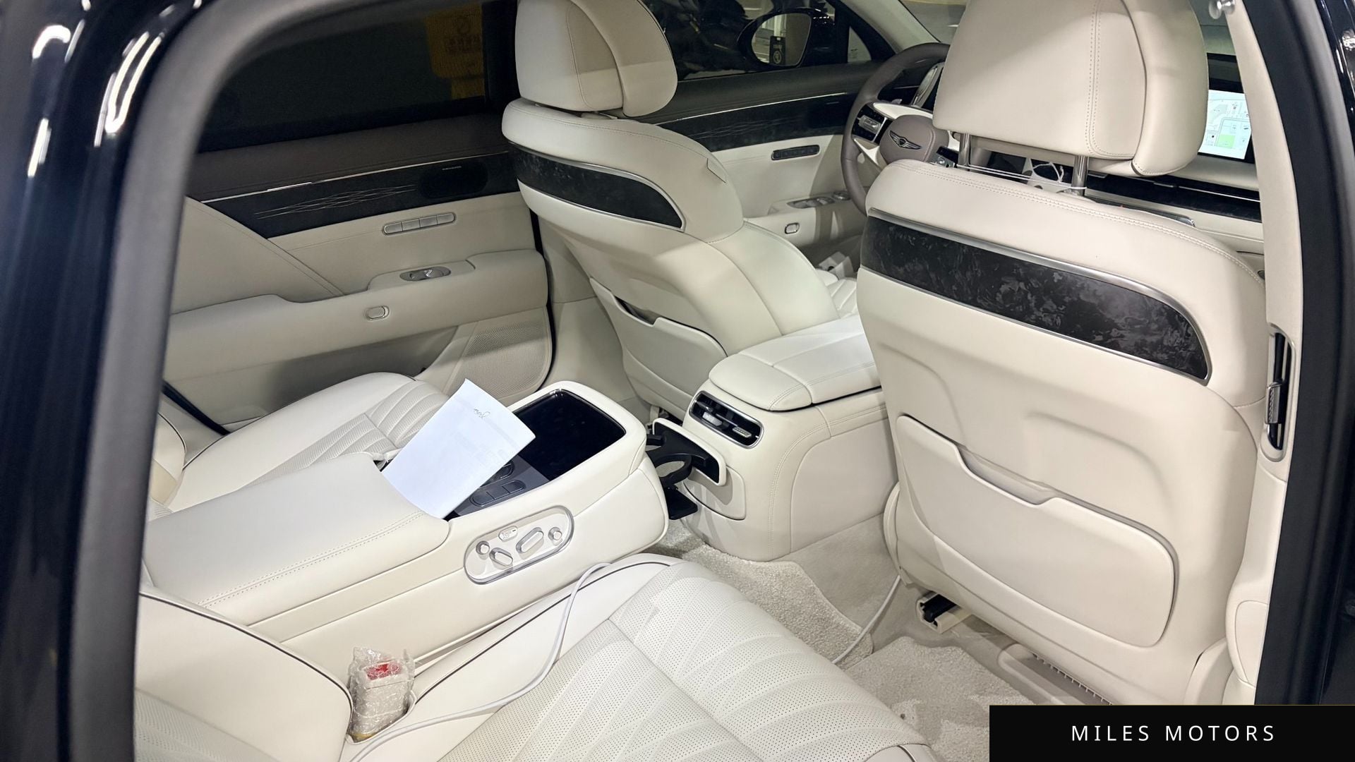 Genesis G90 (RS4) 2023 — миниатюра 7