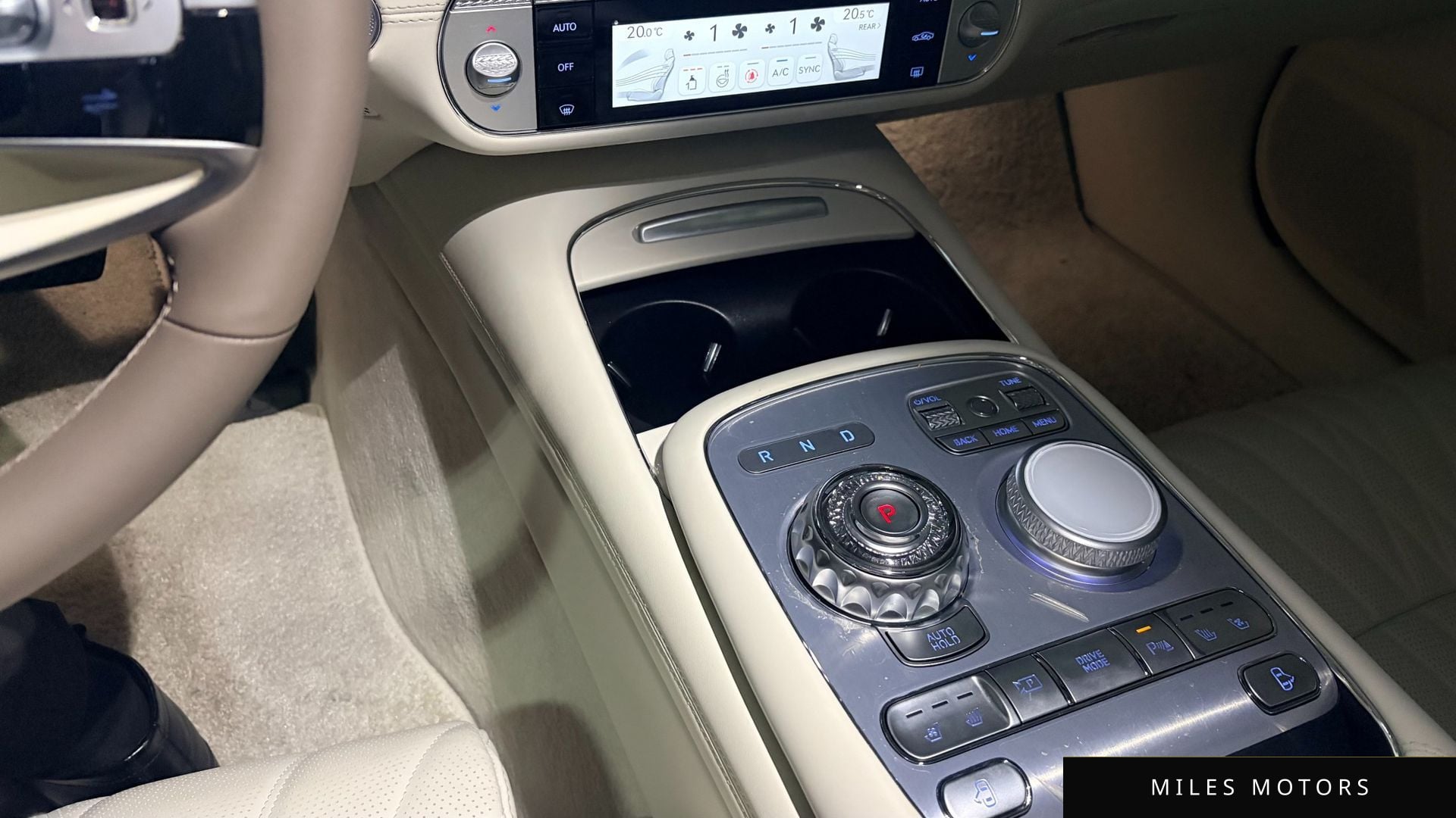 Genesis G90 (RS4) 2023 — миниатюра 9