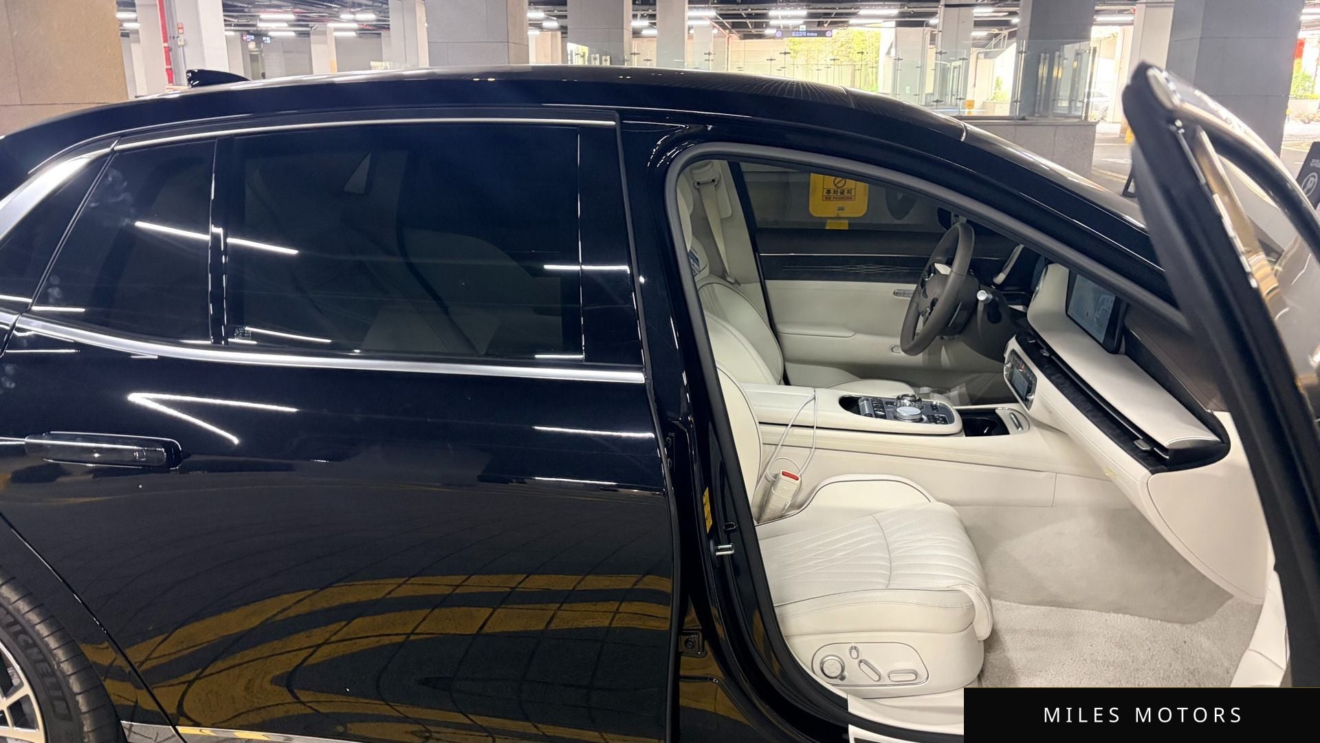 Genesis G90 (RS4) 2023 — миниатюра 12