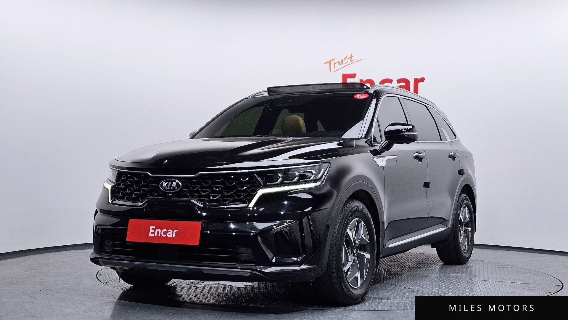 Kia Sorento 2021 — фото 1 из 12