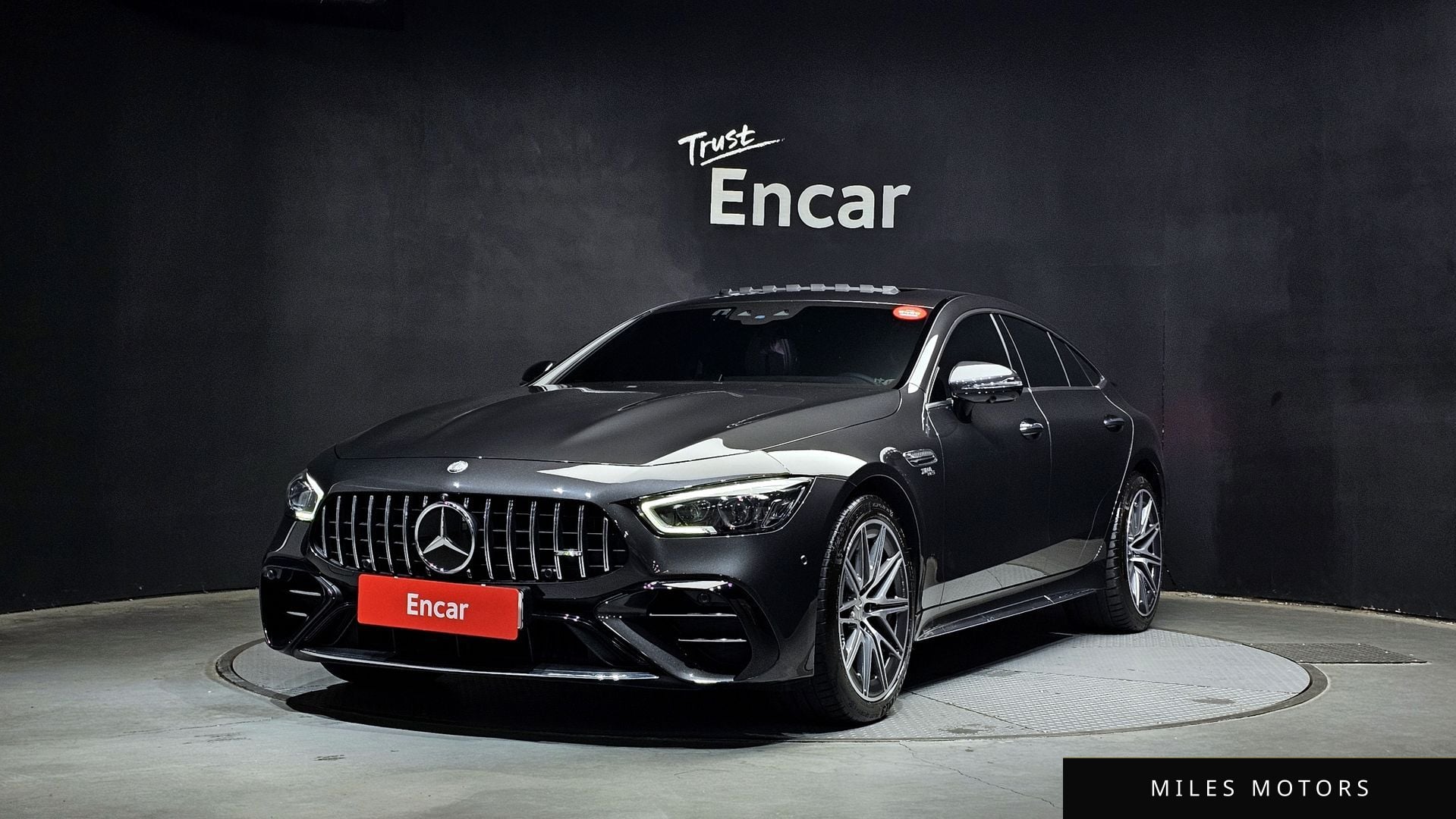 Mercedes-Benz AMG GT 2024 — фото 1 из 12