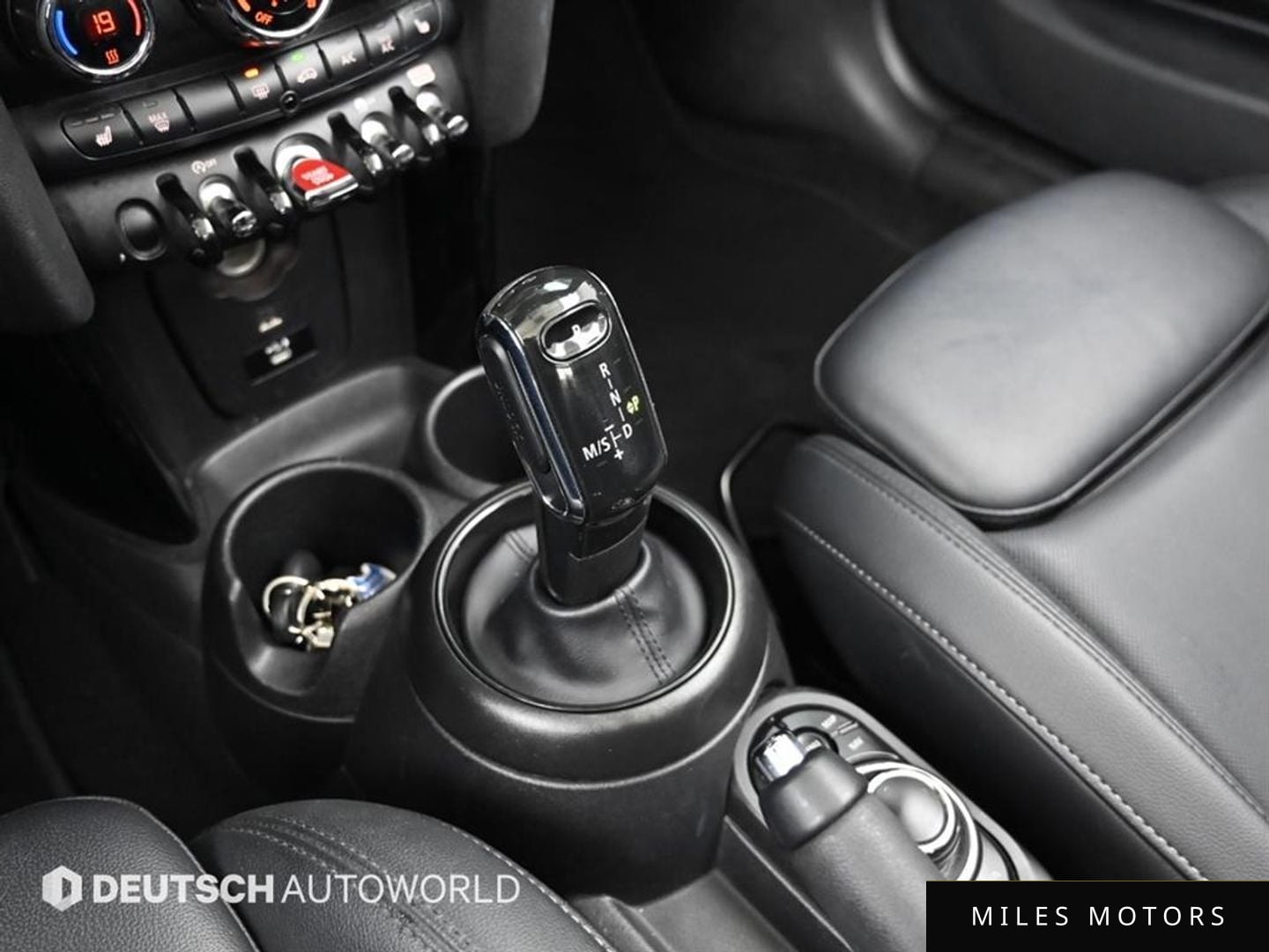 MINI Cooper Convertible 2022 — миниатюра 9