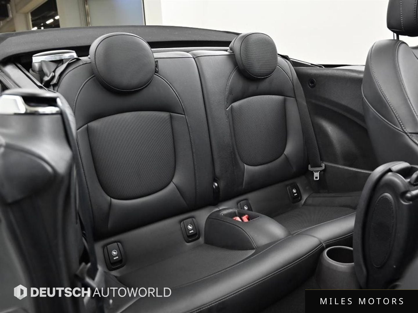 MINI Cooper Convertible 2022 — миниатюра 12