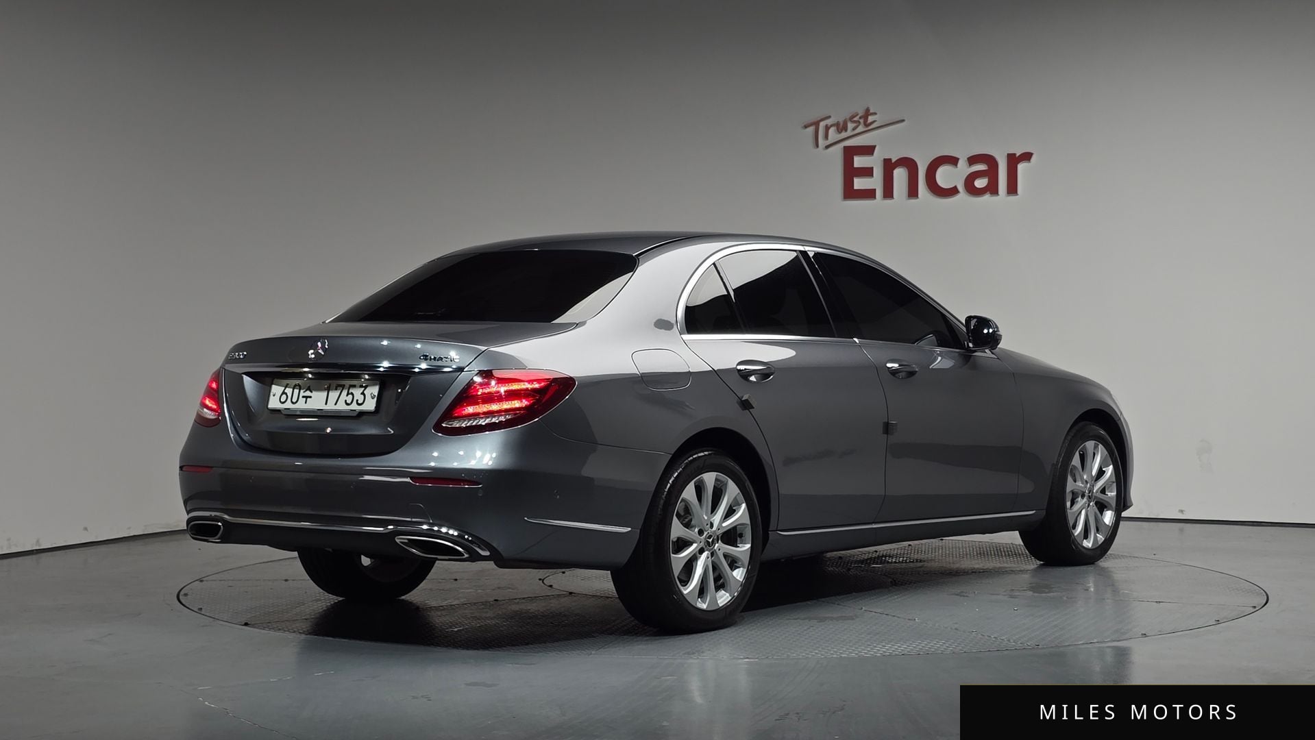 Mercedes-Benz E-Class W213 2018 — фото 1 из 12
