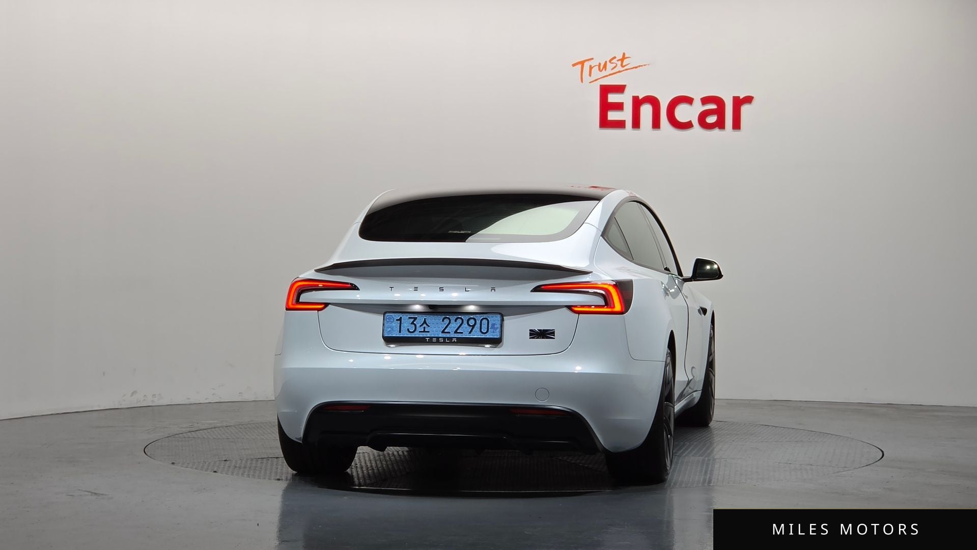 Tesla Model 3 2026 — миниатюра 4