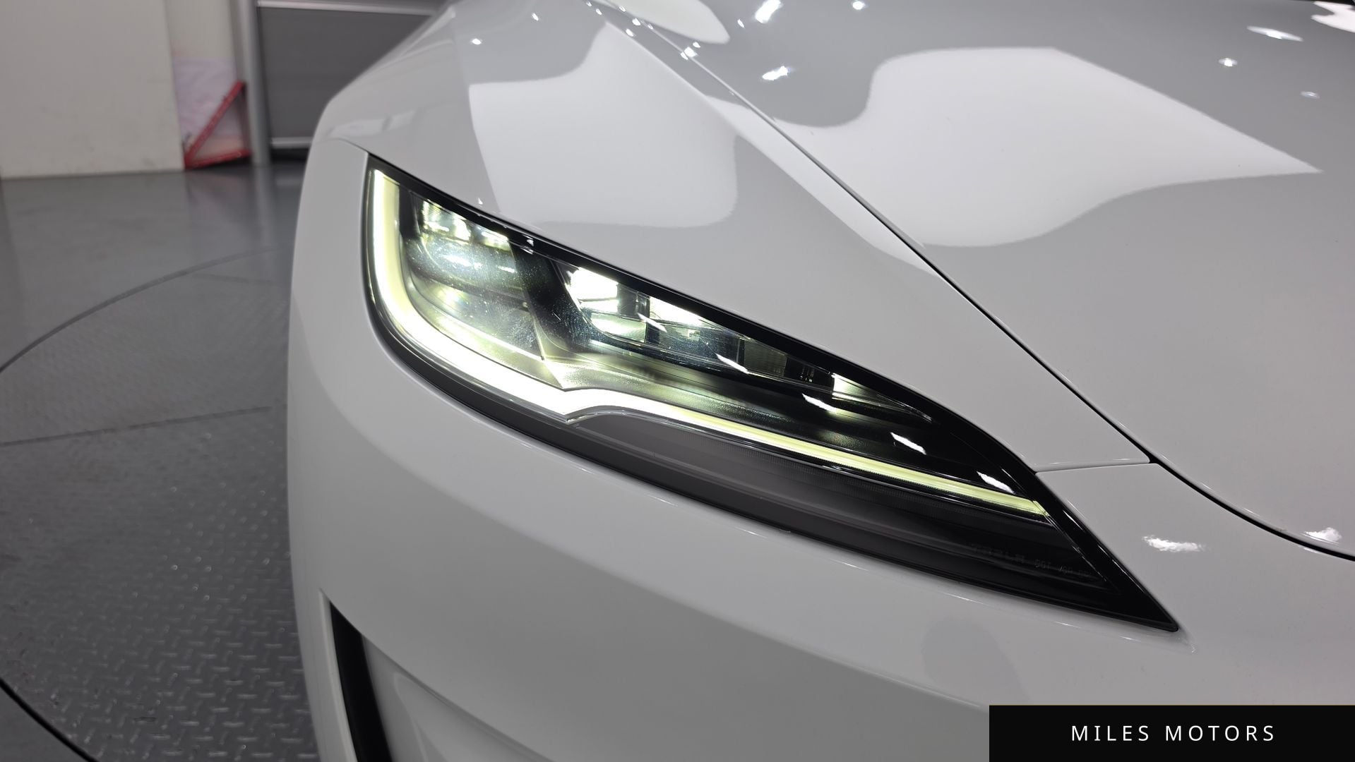 Tesla Model 3 2026 — миниатюра 8