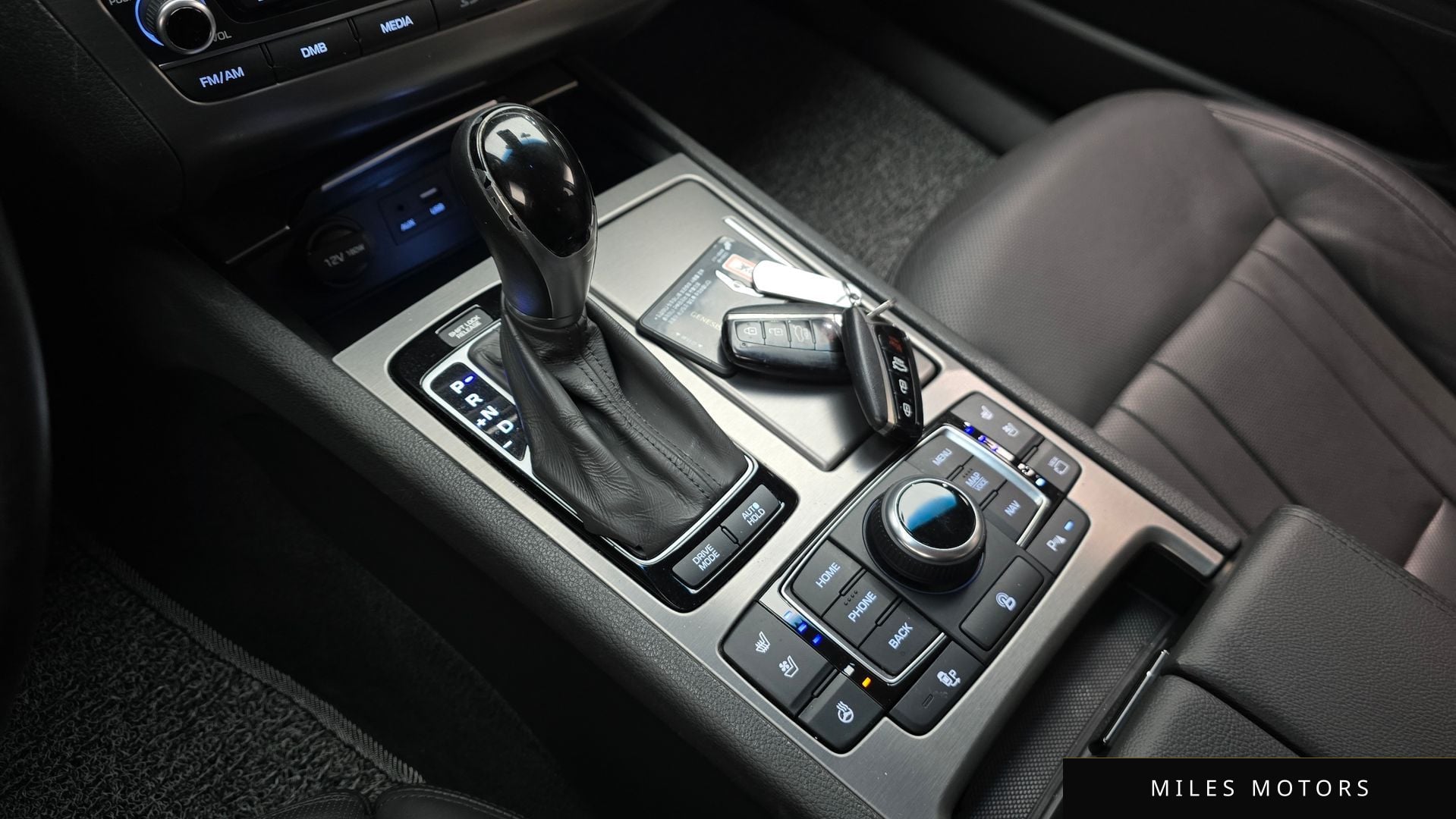 Hyundai Genesis 2015 — миниатюра 12