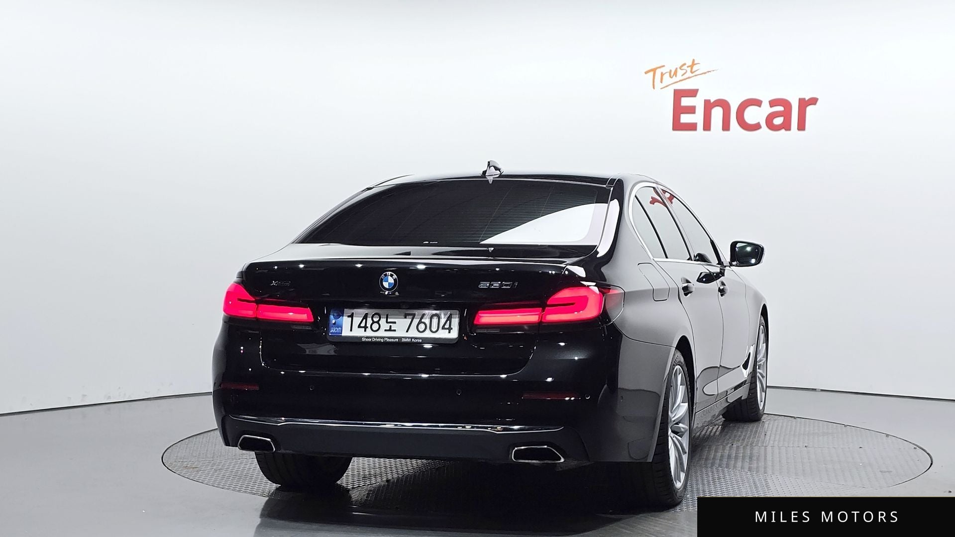 BMW 5 Series (G30) 2023 — миниатюра 3