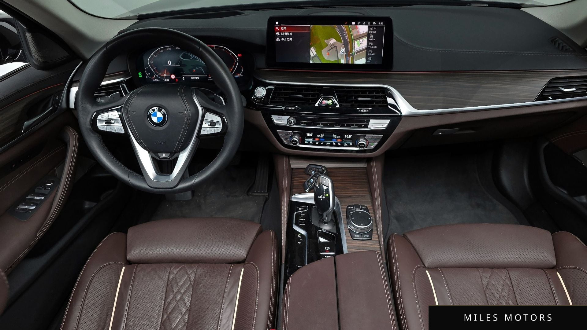 BMW 5 Series (G30) 2023 — миниатюра 9