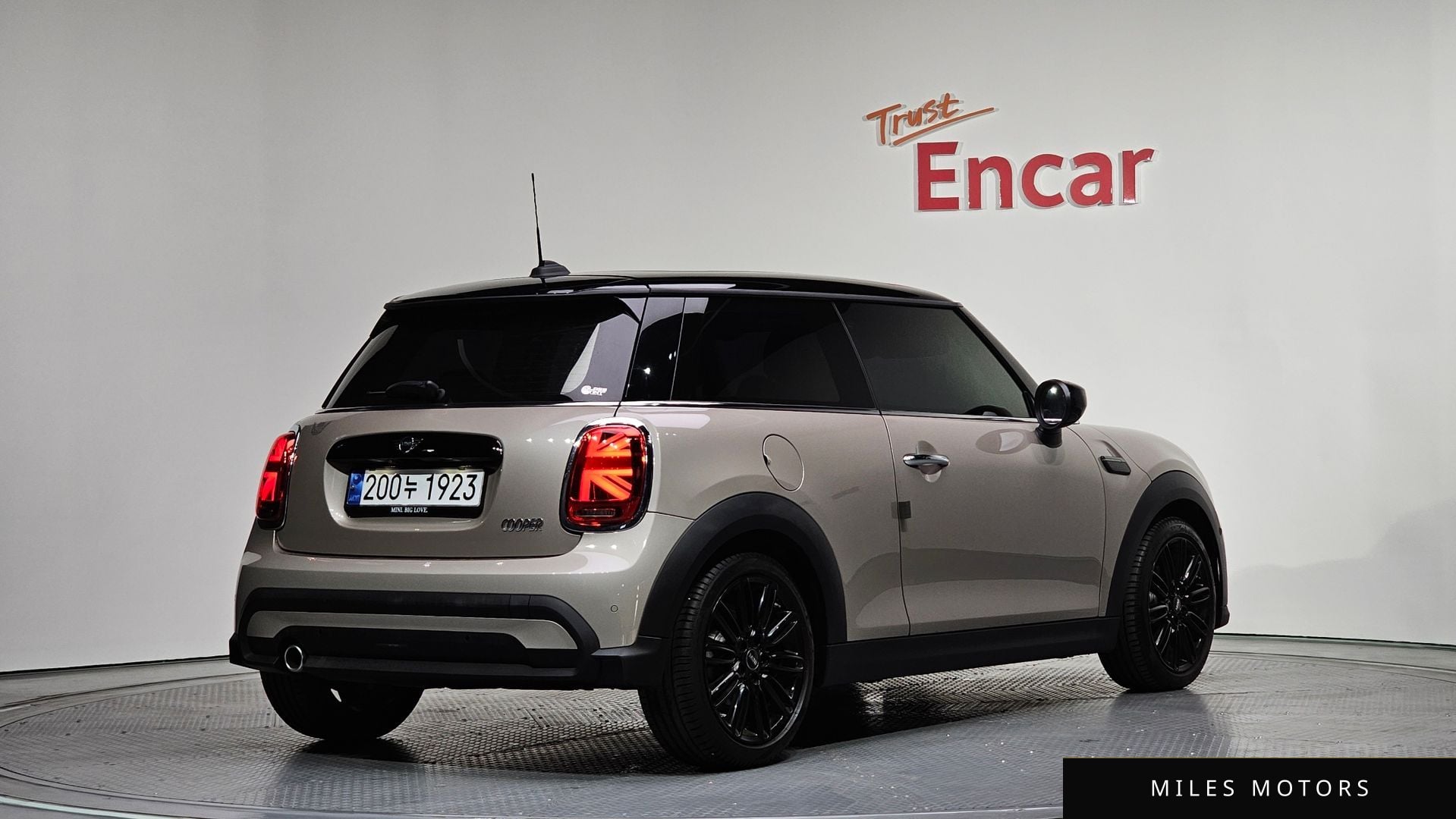 MINI Cooper 2024 — миниатюра 2