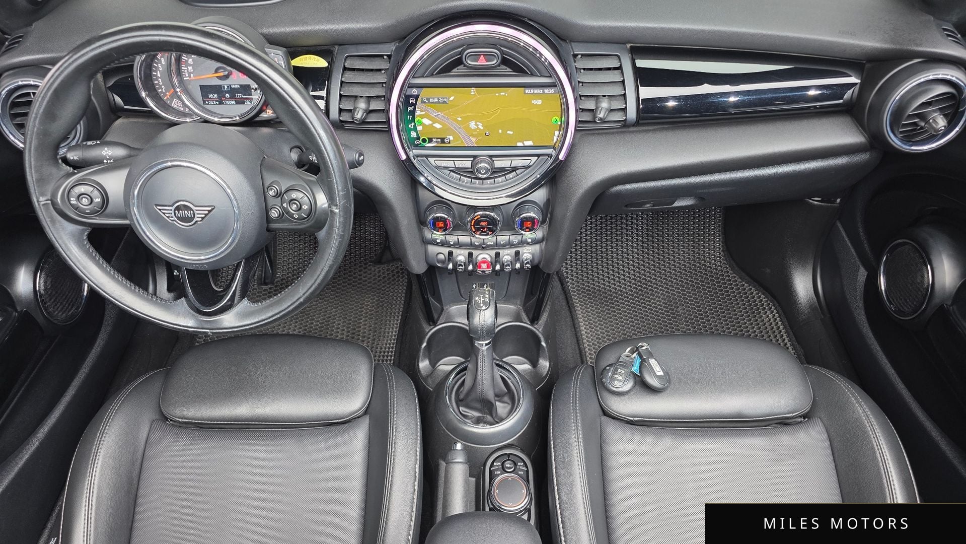 MINI Cooper Convertible 2019 — миниатюра 7