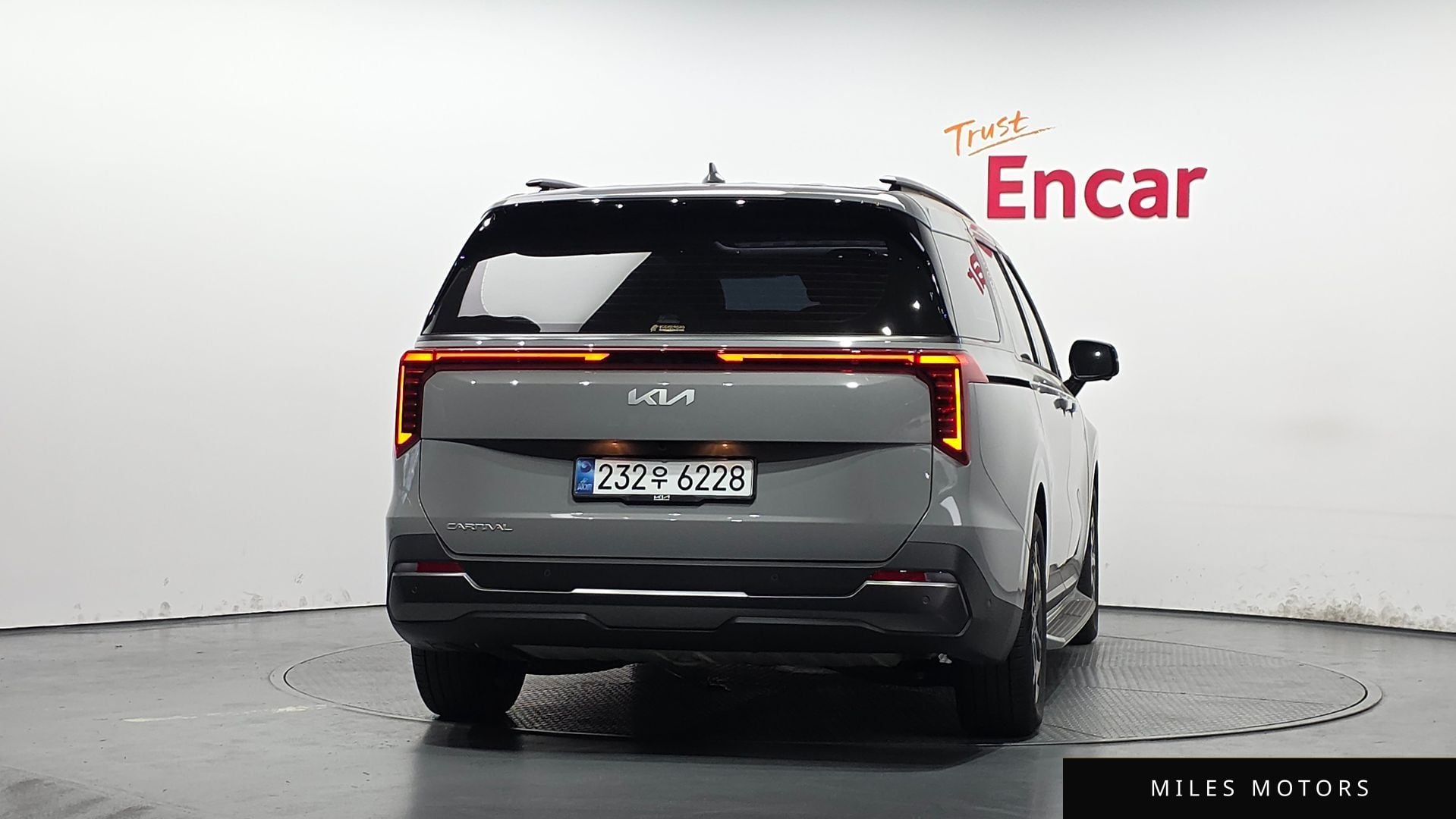 Kia Canival 2025 — миниатюра 4