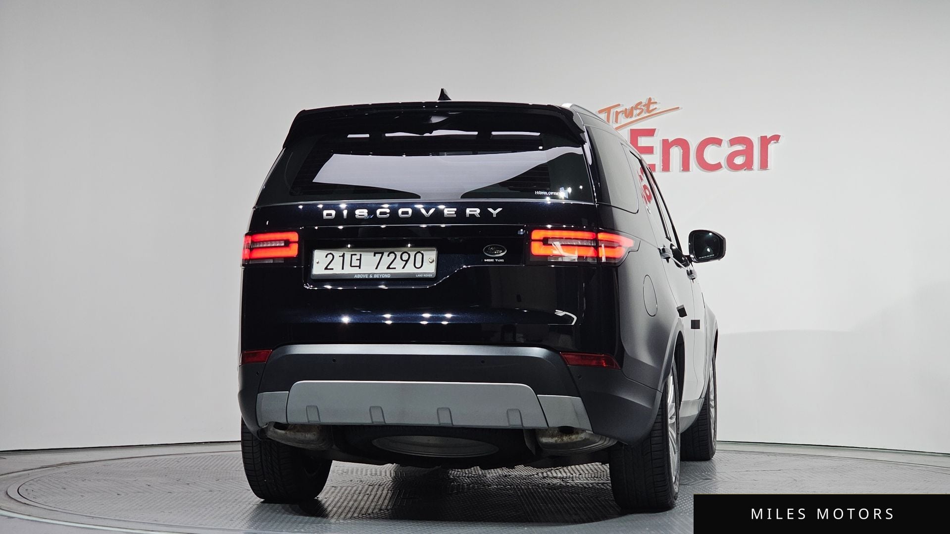 Land Rover Discovery 2017 — миниатюра 4