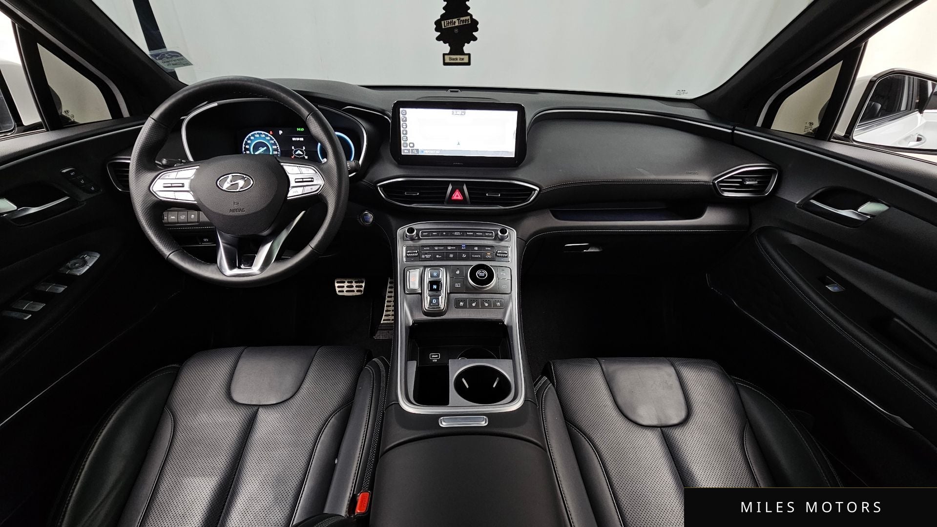 Hyundai Santafe 2022 — миниатюра 10