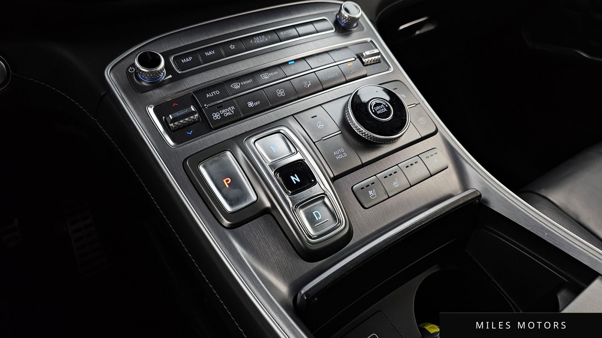 Hyundai Santafe 2022 — миниатюра 12