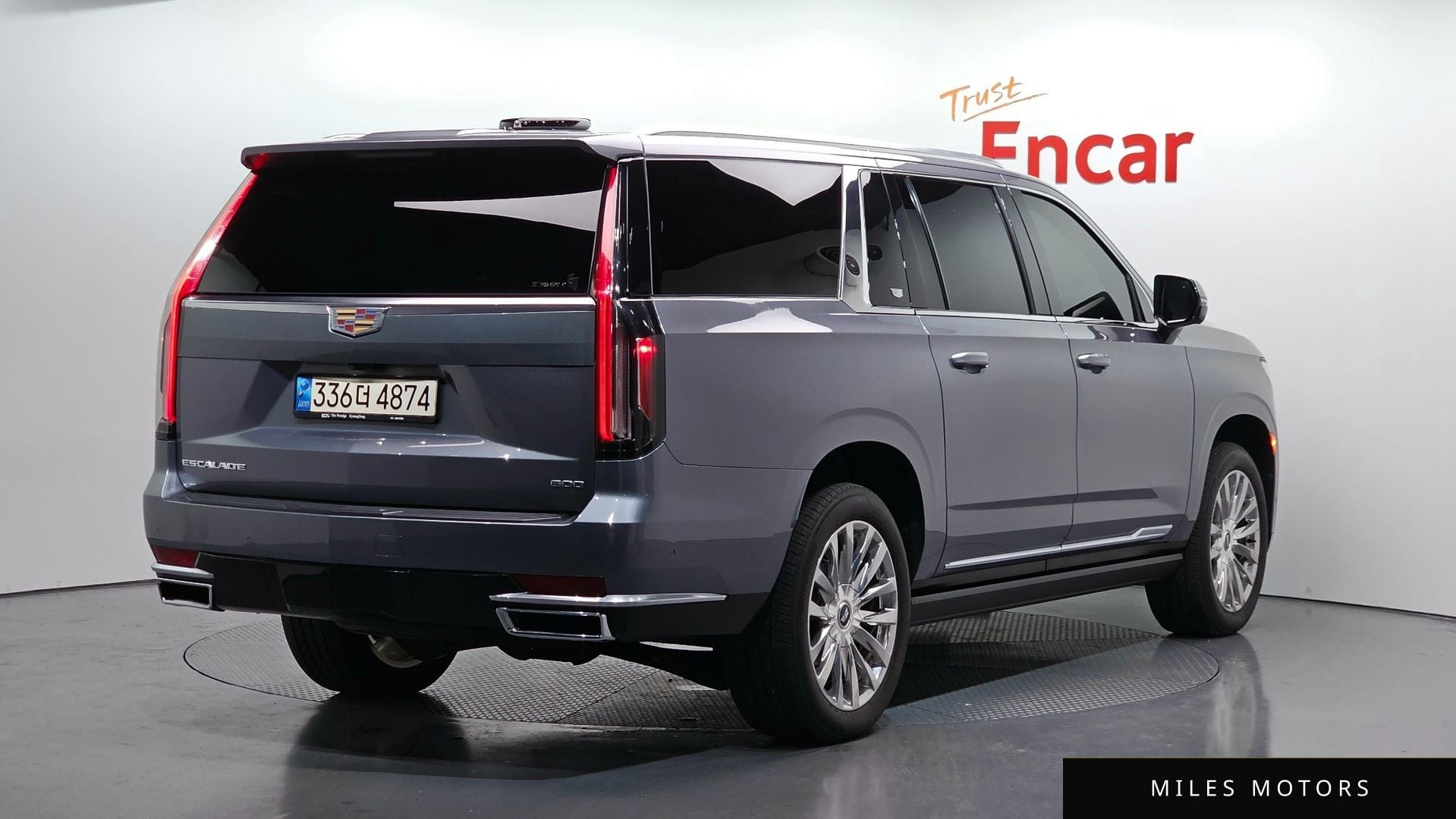 Cadillac Escalade 2022 — миниатюра 2