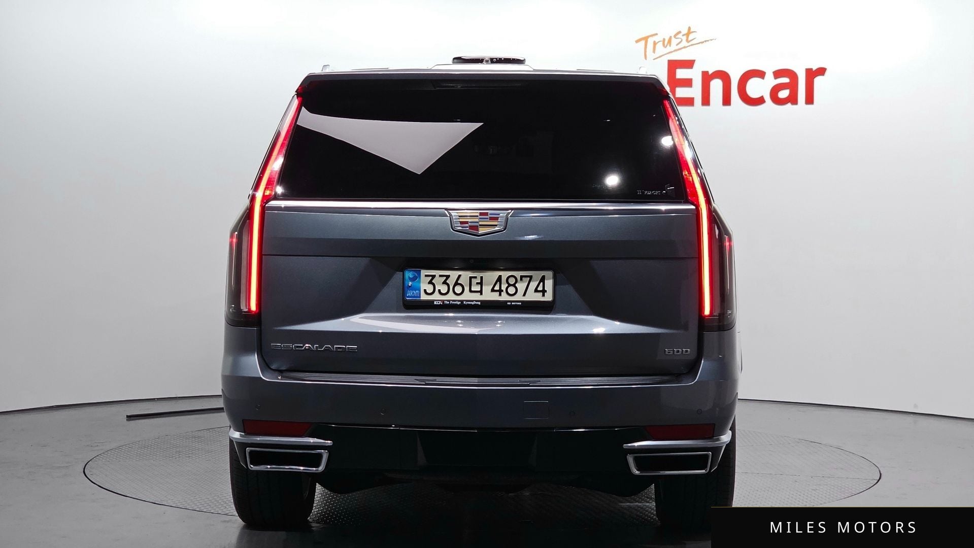 Cadillac Escalade 2022 — миниатюра 4