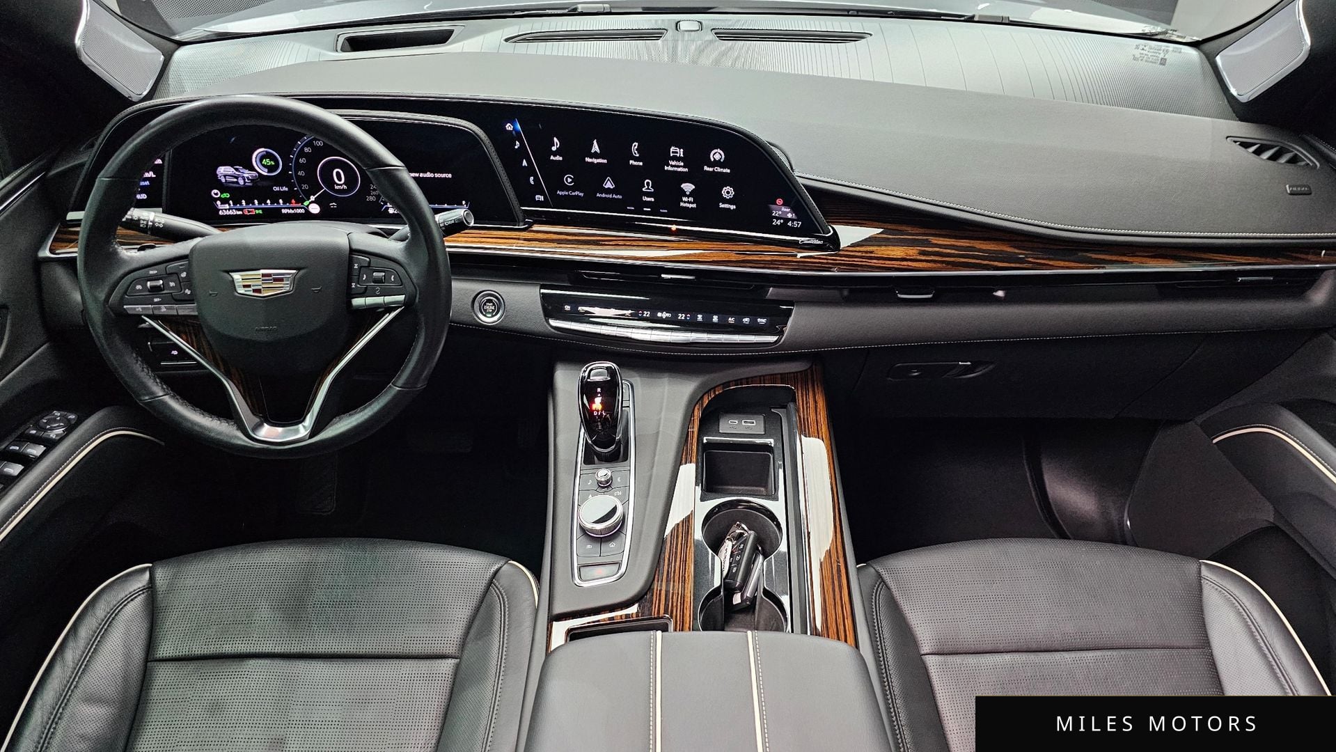 Cadillac Escalade 2022 — миниатюра 7
