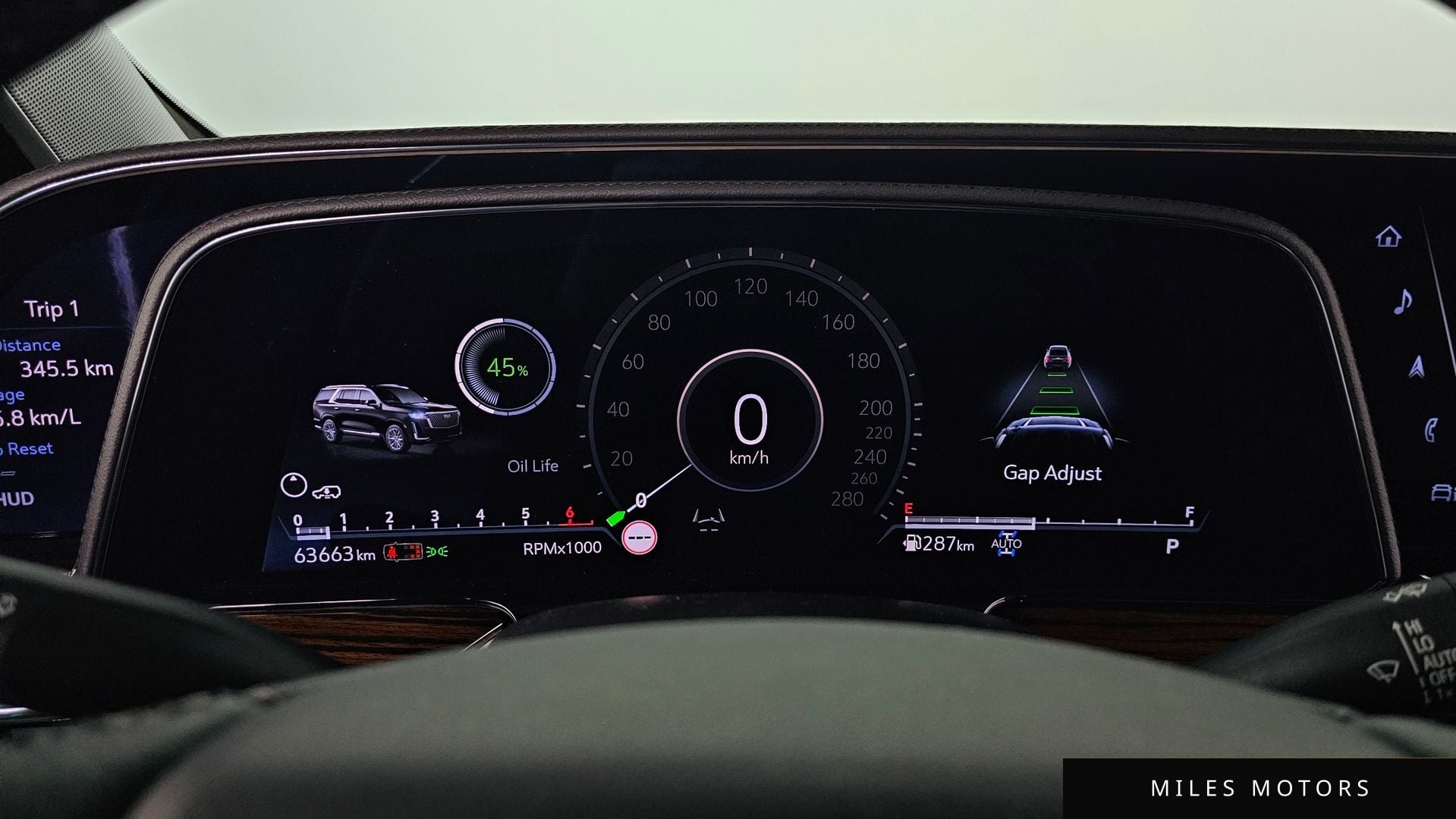 Cadillac Escalade 2022 — миниатюра 8