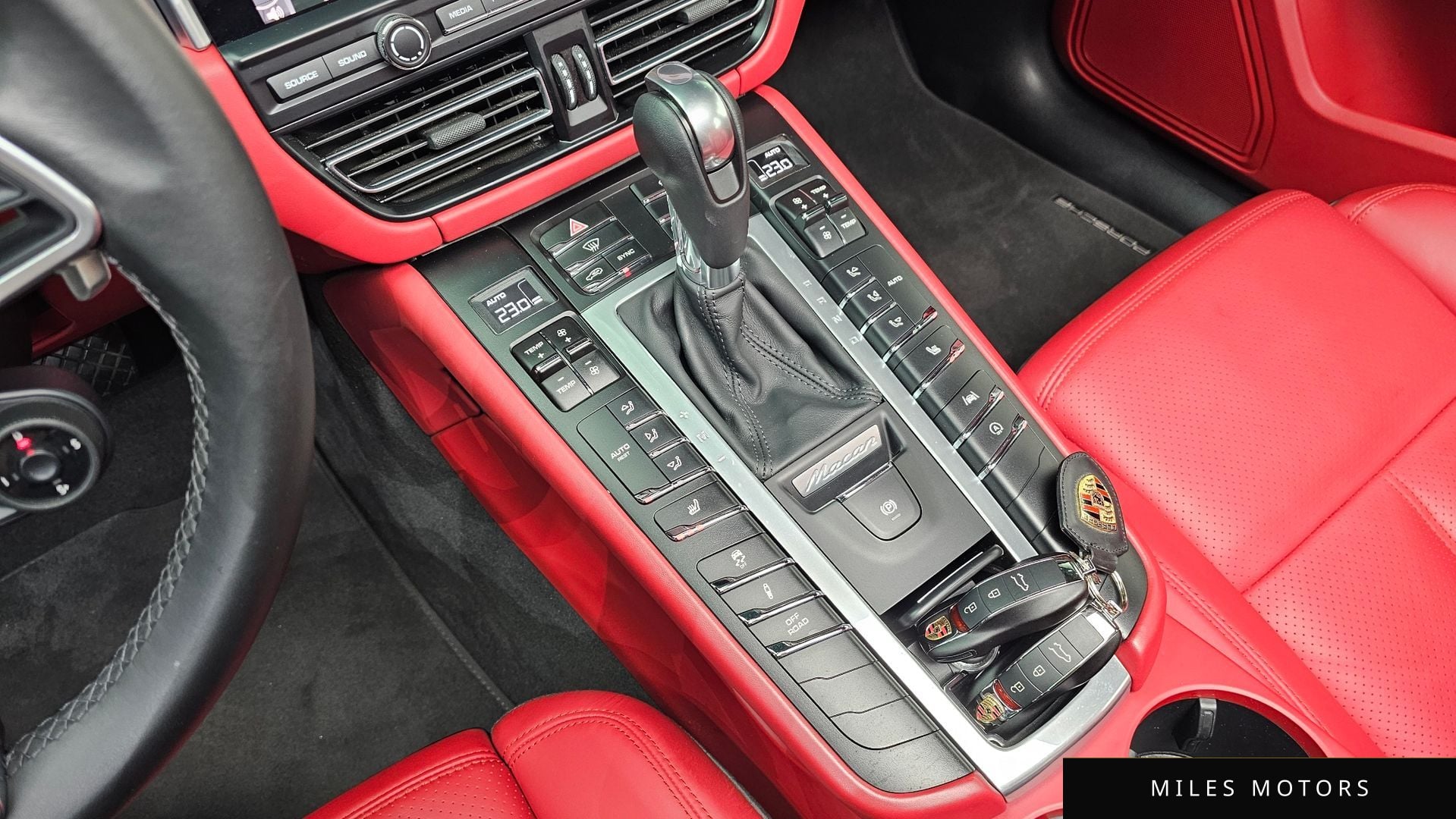 Porsche Macan 2021 — миниатюра 9