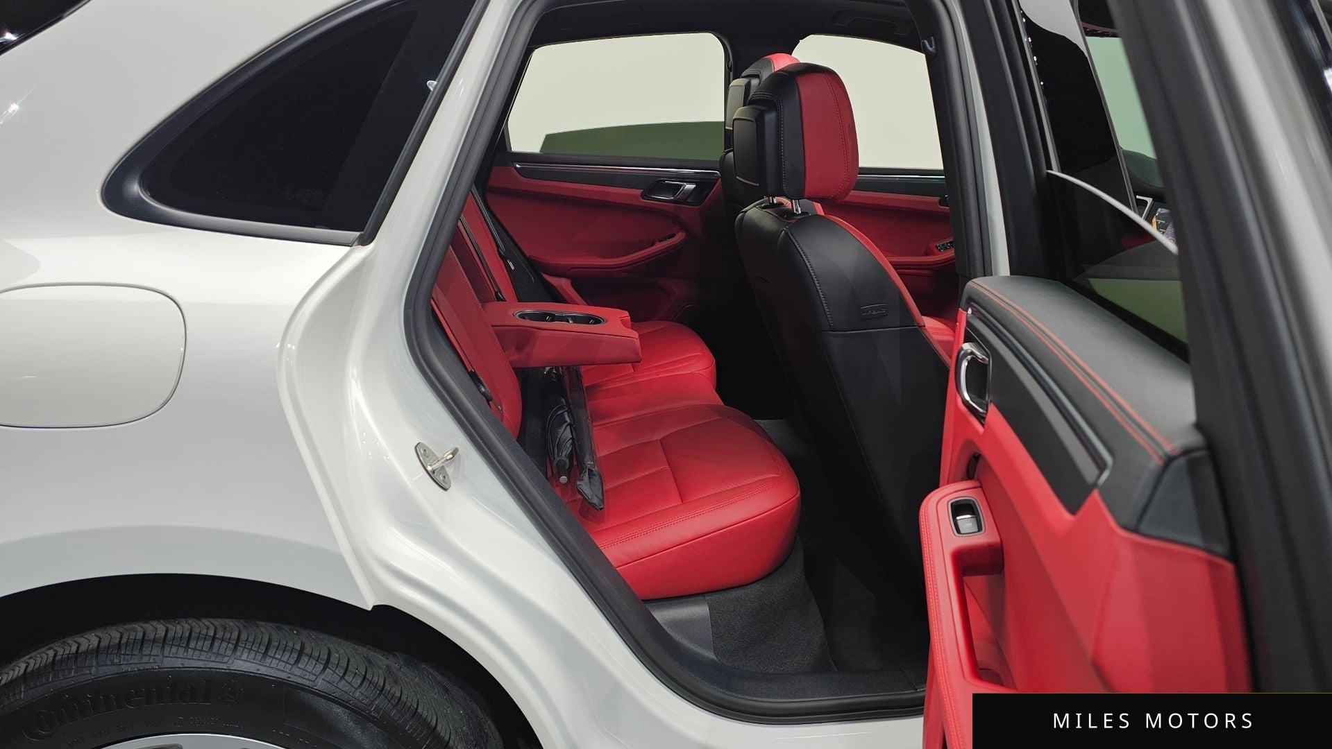 Porsche Macan 2021 — миниатюра 12