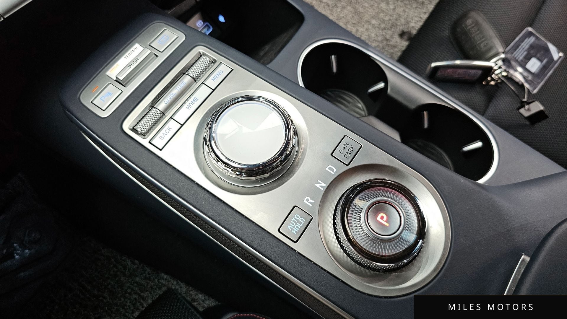 Genesis GV70 2023 — миниатюра 11