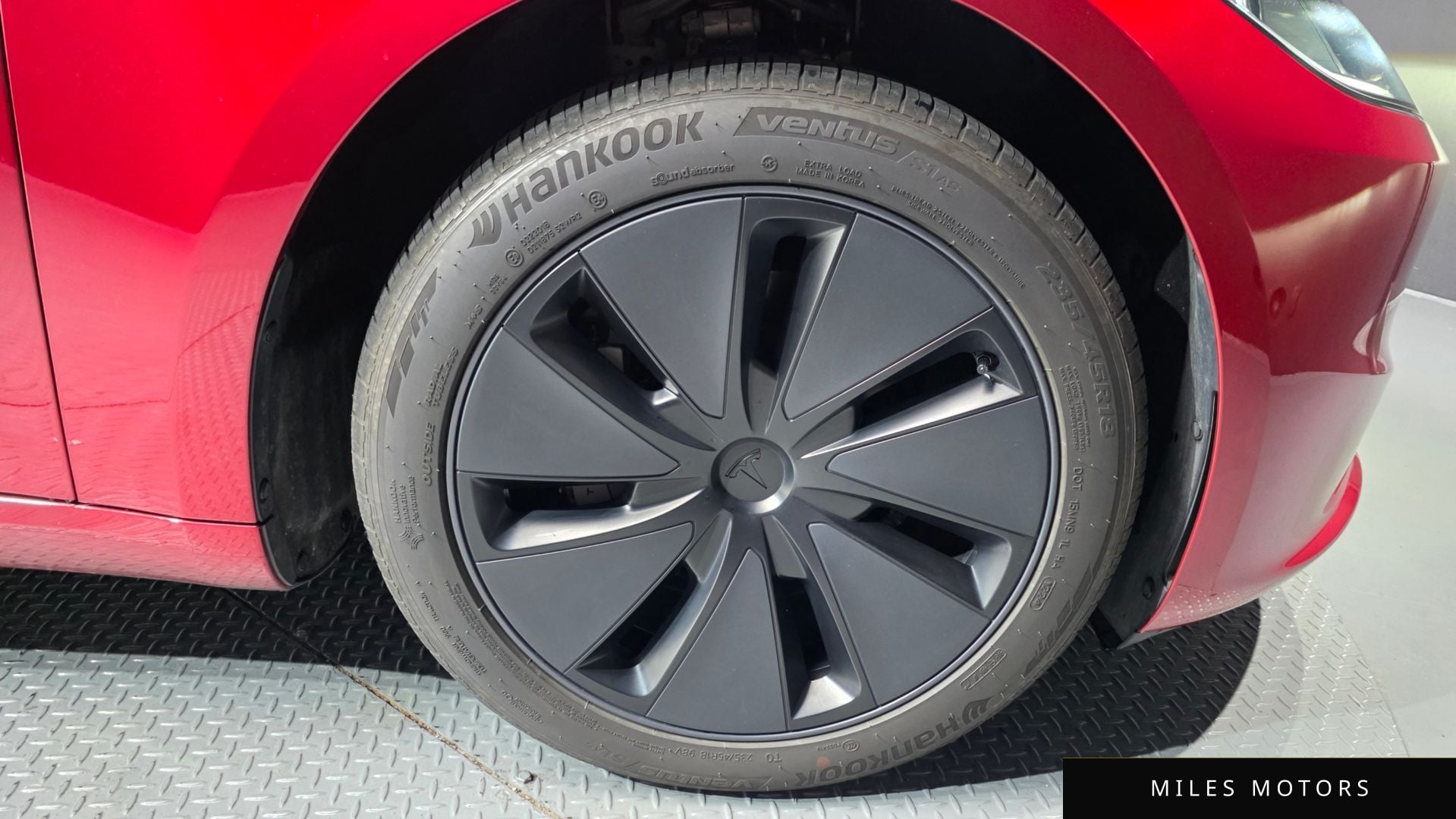 Tesla Model 3 2024 — миниатюра 7