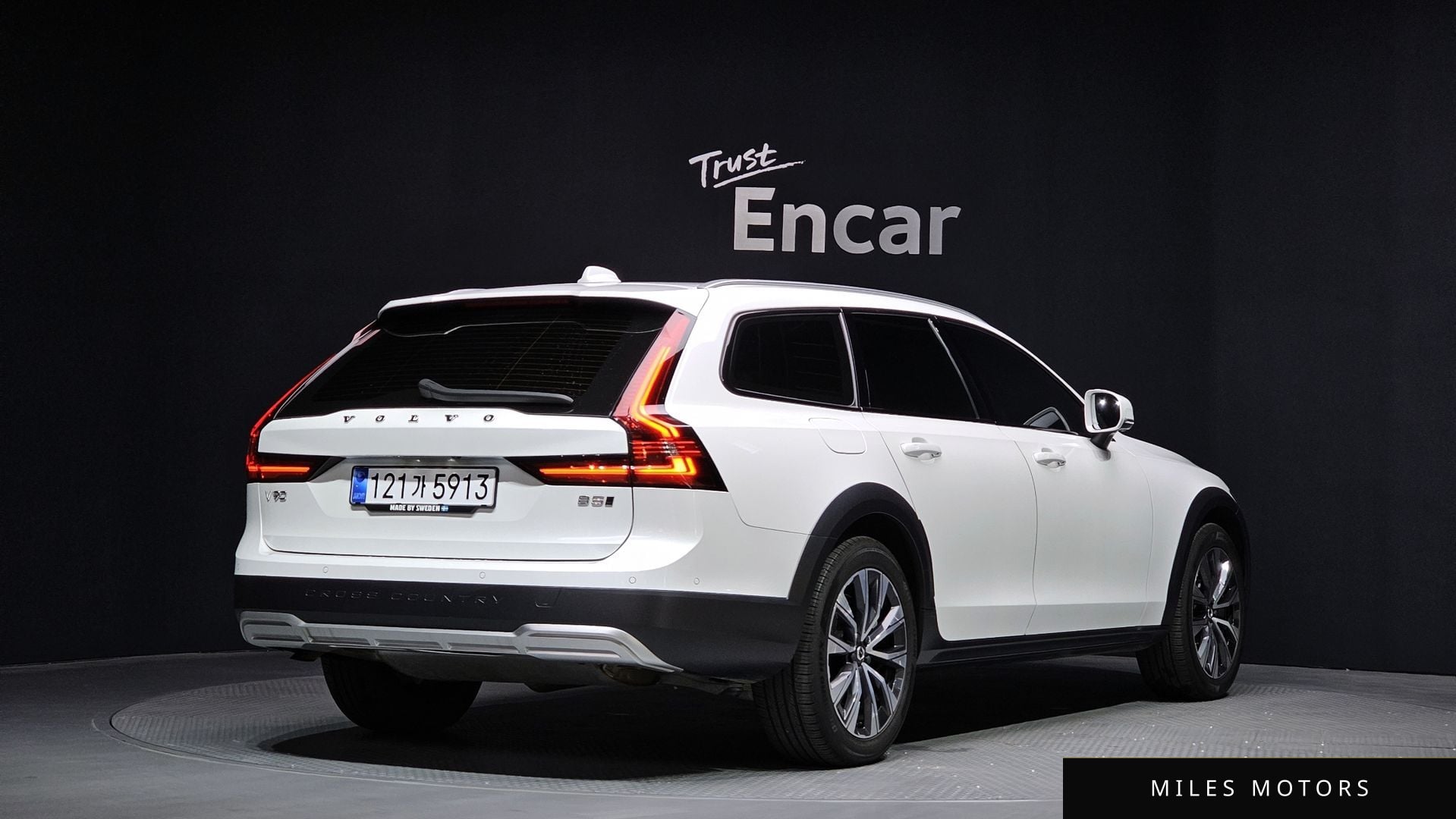 Volvo V90 2021 — миниатюра 2