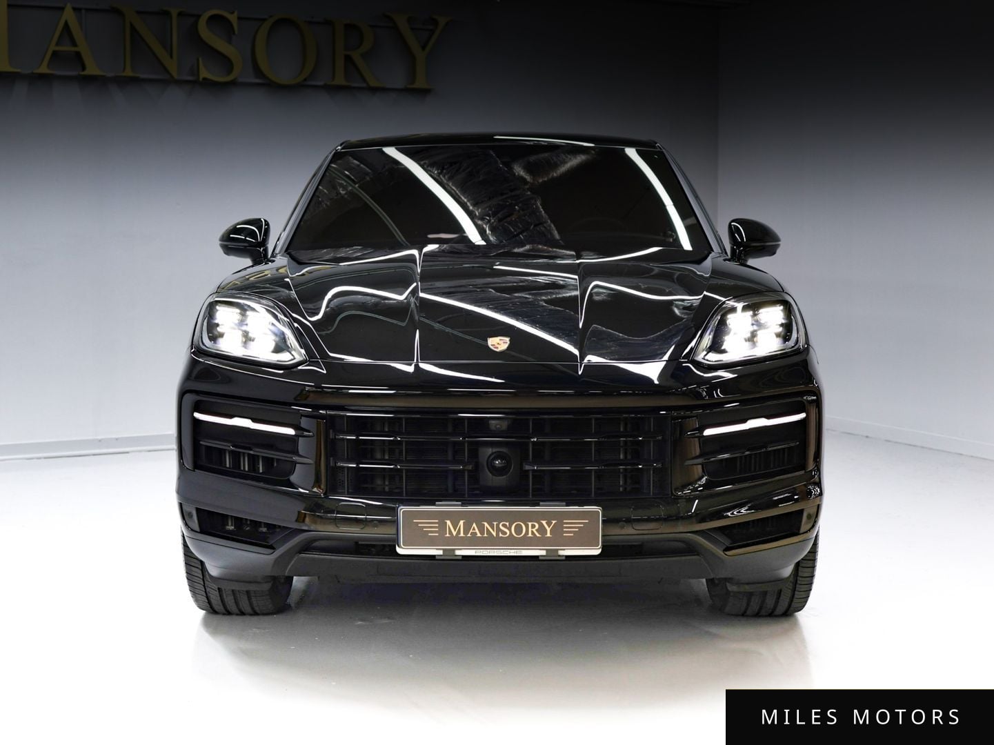 Porsche Cayenne 2024 — миниатюра 3
