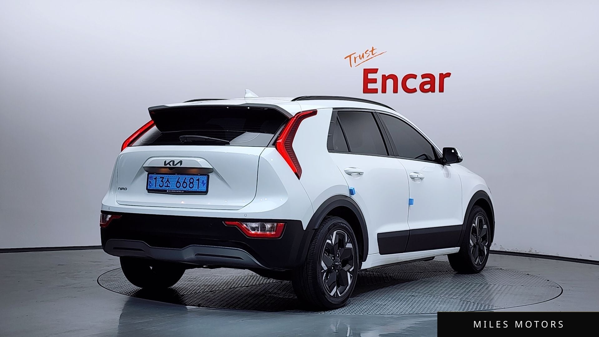 Kia Niro 2023 — миниатюра 2