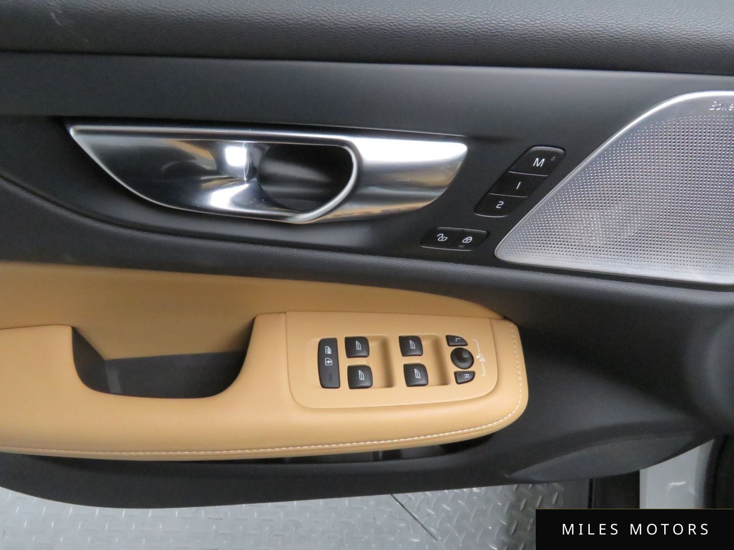 Volvo V60 2025 — миниатюра 8