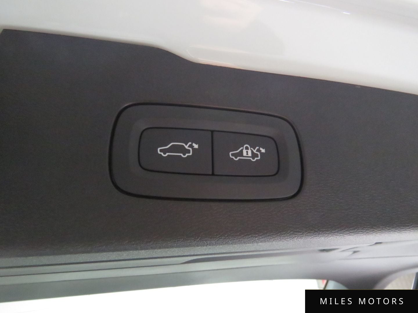 Volvo V60 2025 — миниатюра 11