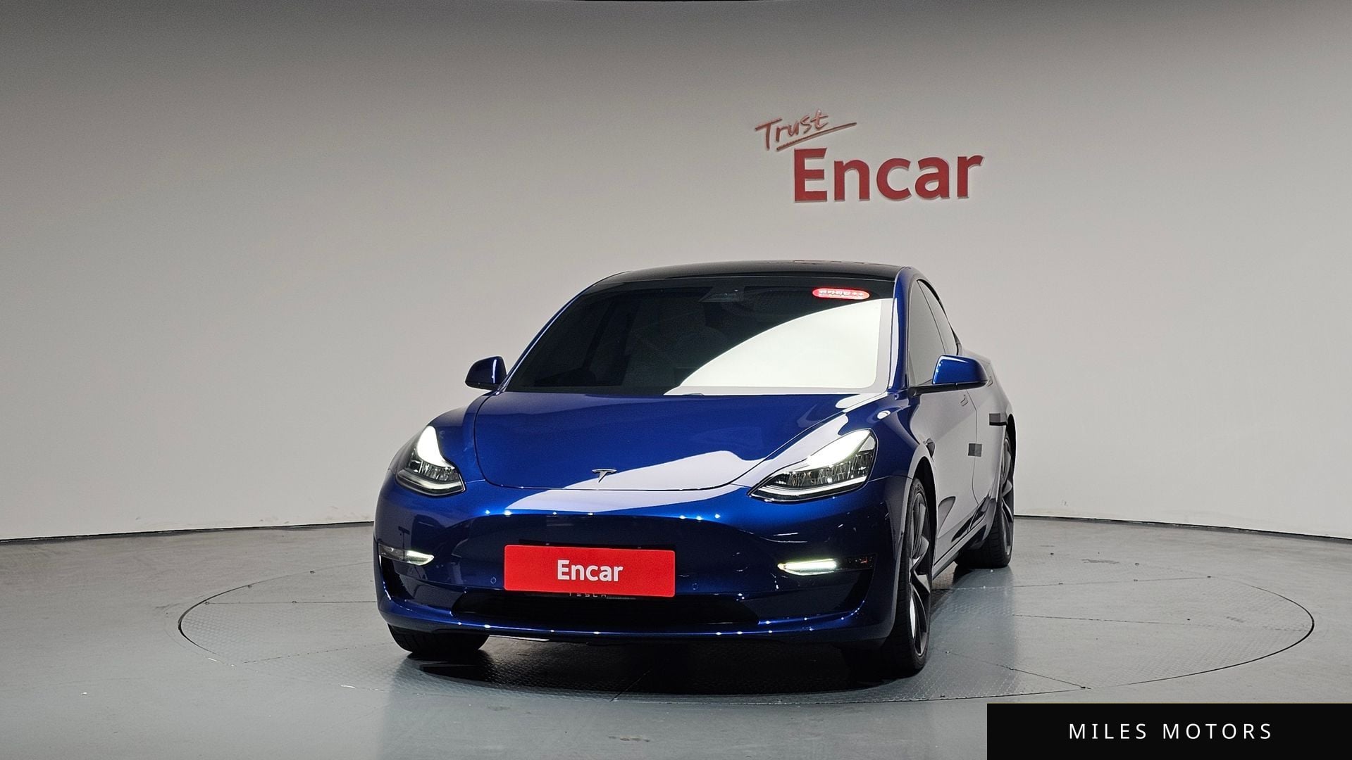 Tesla Model 3 2020 — миниатюра 2