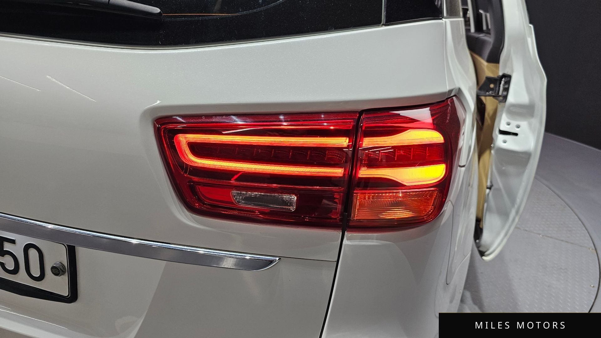 Kia Canival 2019 — миниатюра 9