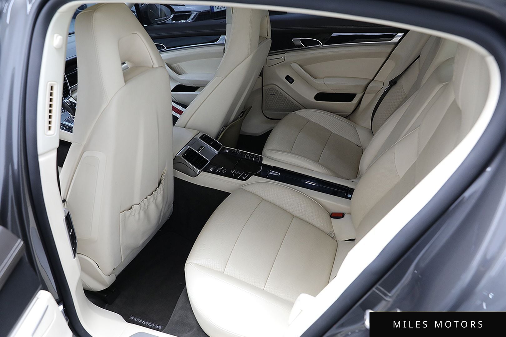 Porsche Panamera 2016 — миниатюра 9