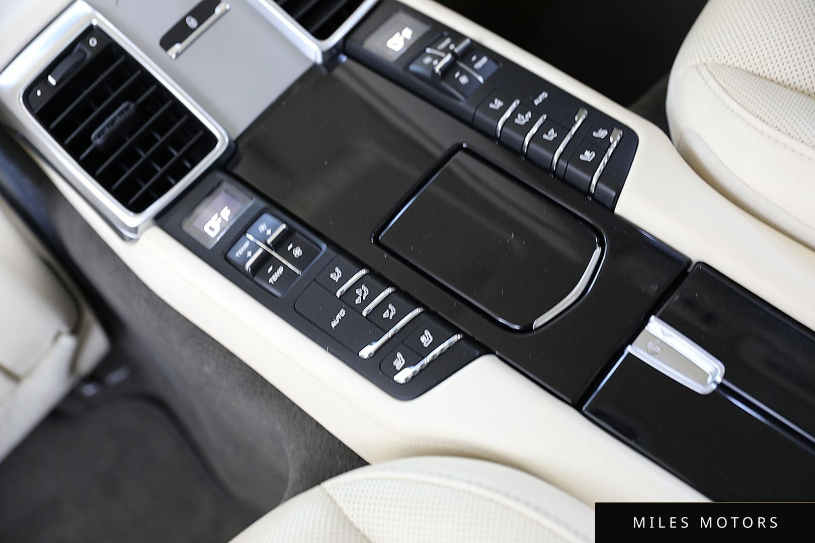 Porsche Panamera 2016 — миниатюра 12
