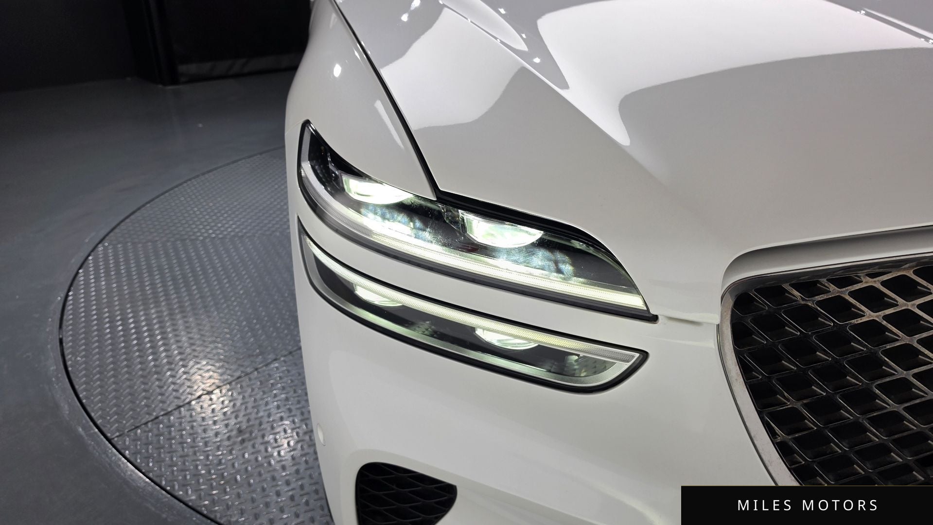 Genesis GV70 2023 — миниатюра 8