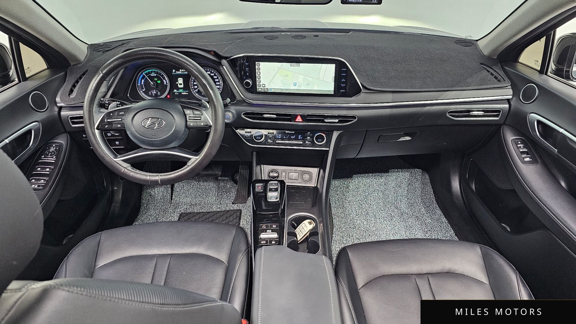 Hyundai Sonata 2022 — миниатюра 10