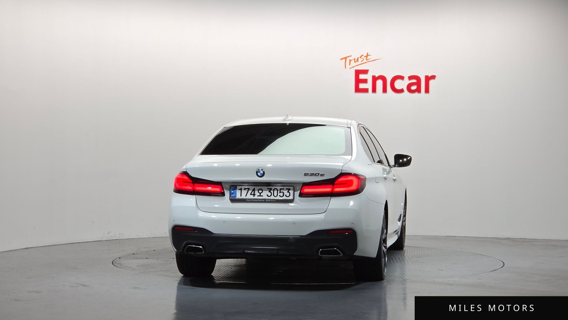 BMW 5 Series (G30) 2021 — миниатюра 4