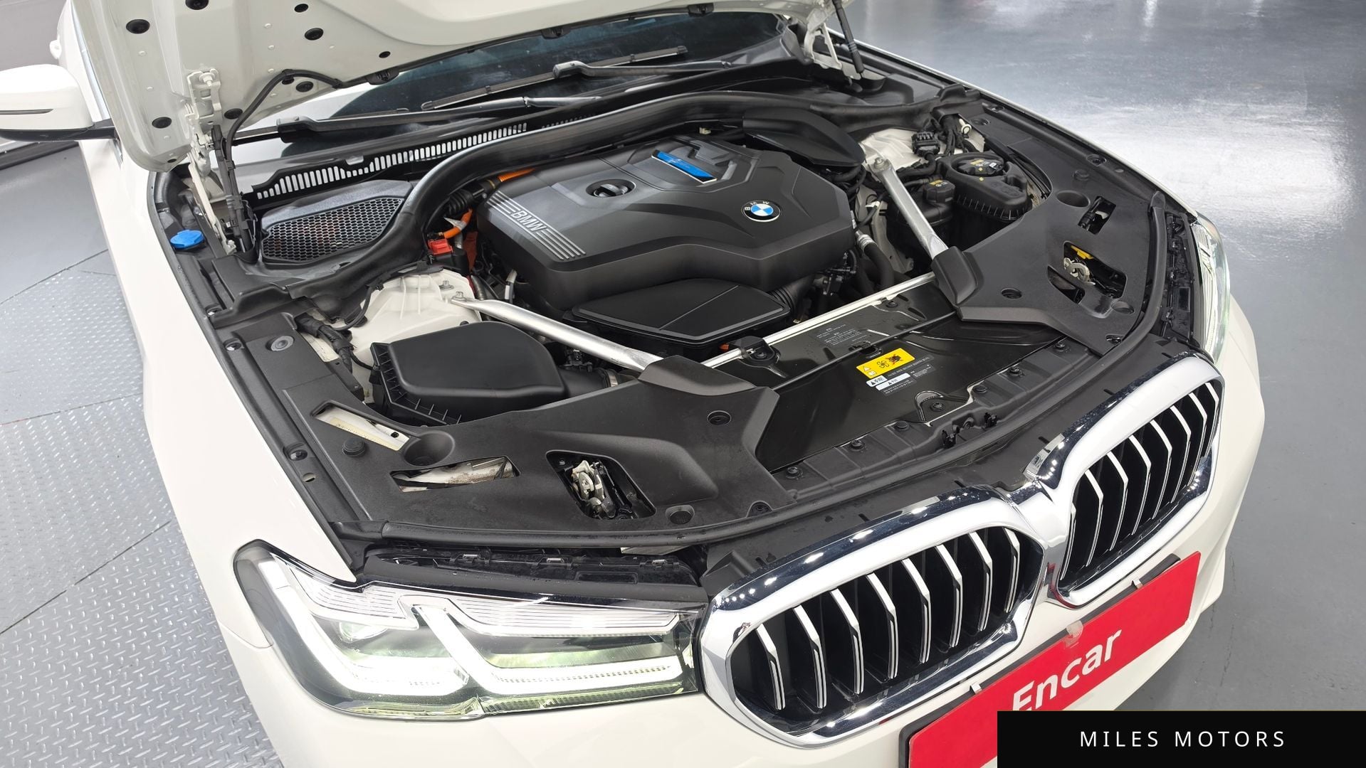 BMW 5 Series (G30) 2021 — миниатюра 6