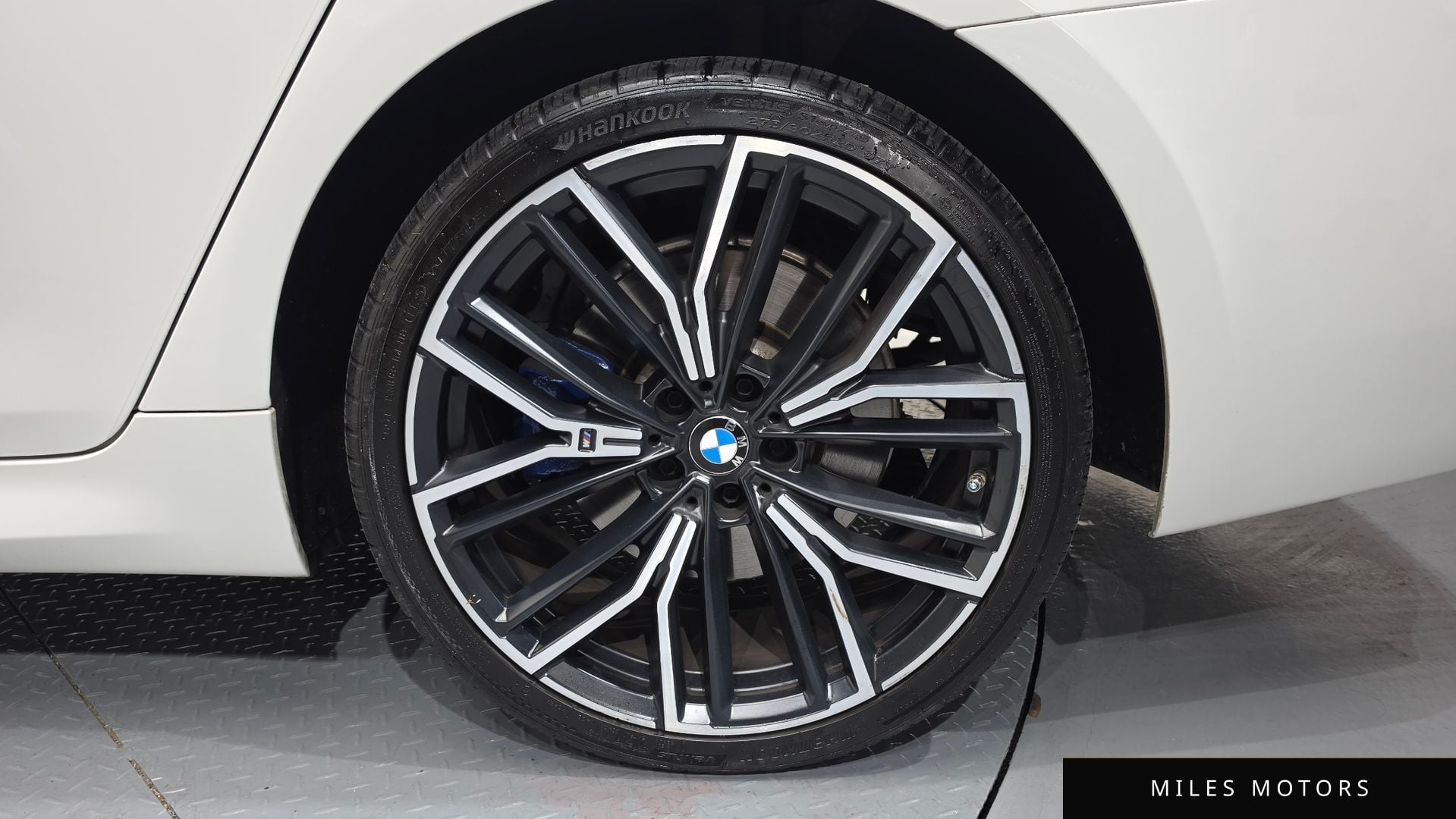 BMW 5 Series (G30) 2021 — миниатюра 7