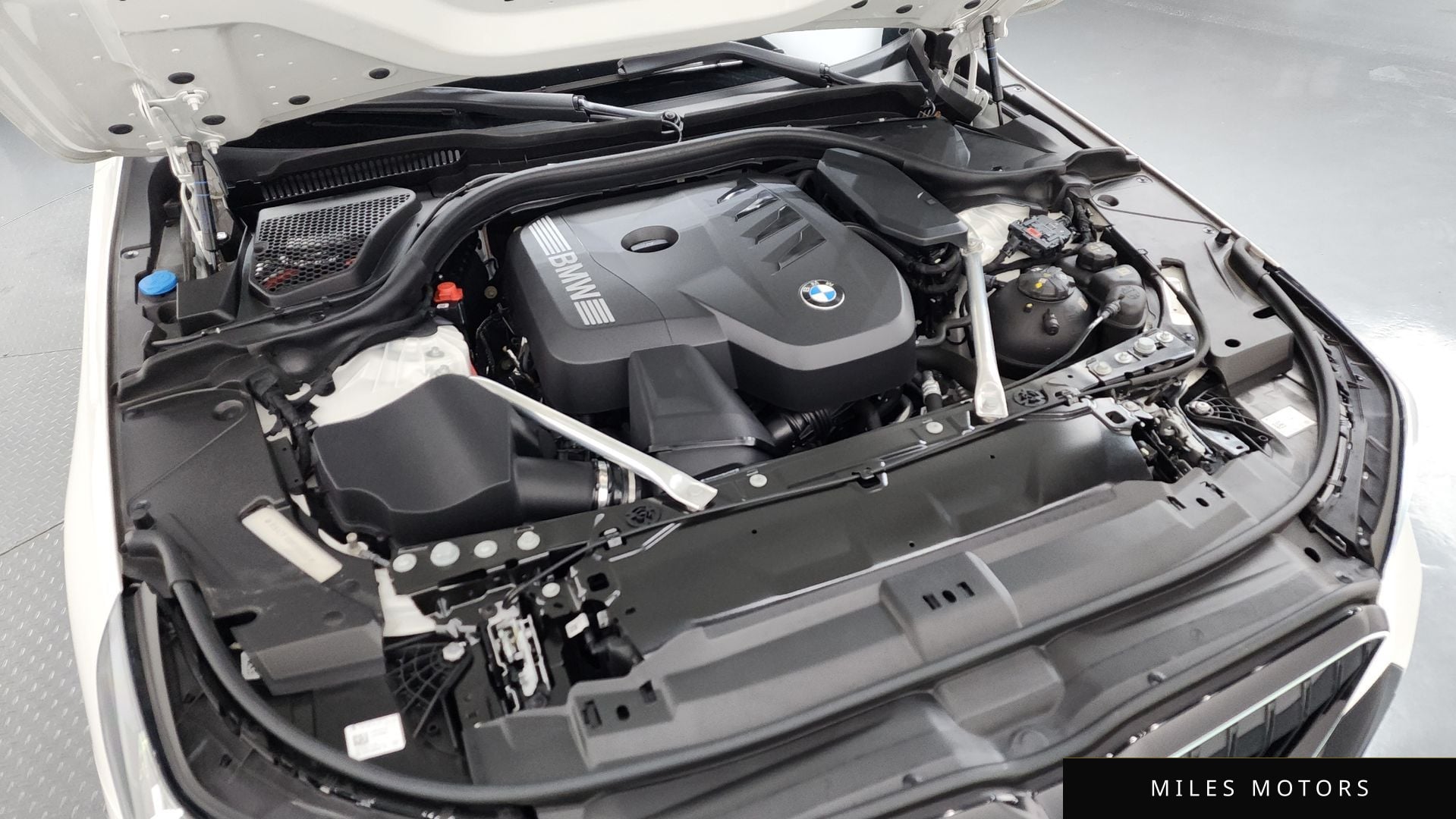 BMW 5 Series (G60) 2024 — миниатюра 6