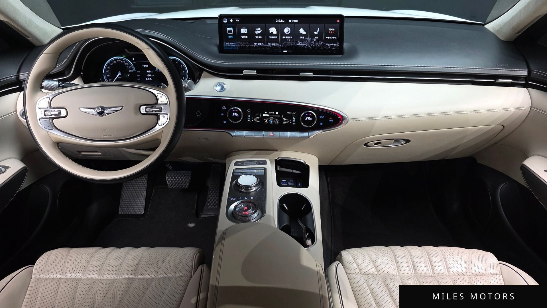 Genesis GV70 2021 — миниатюра 10