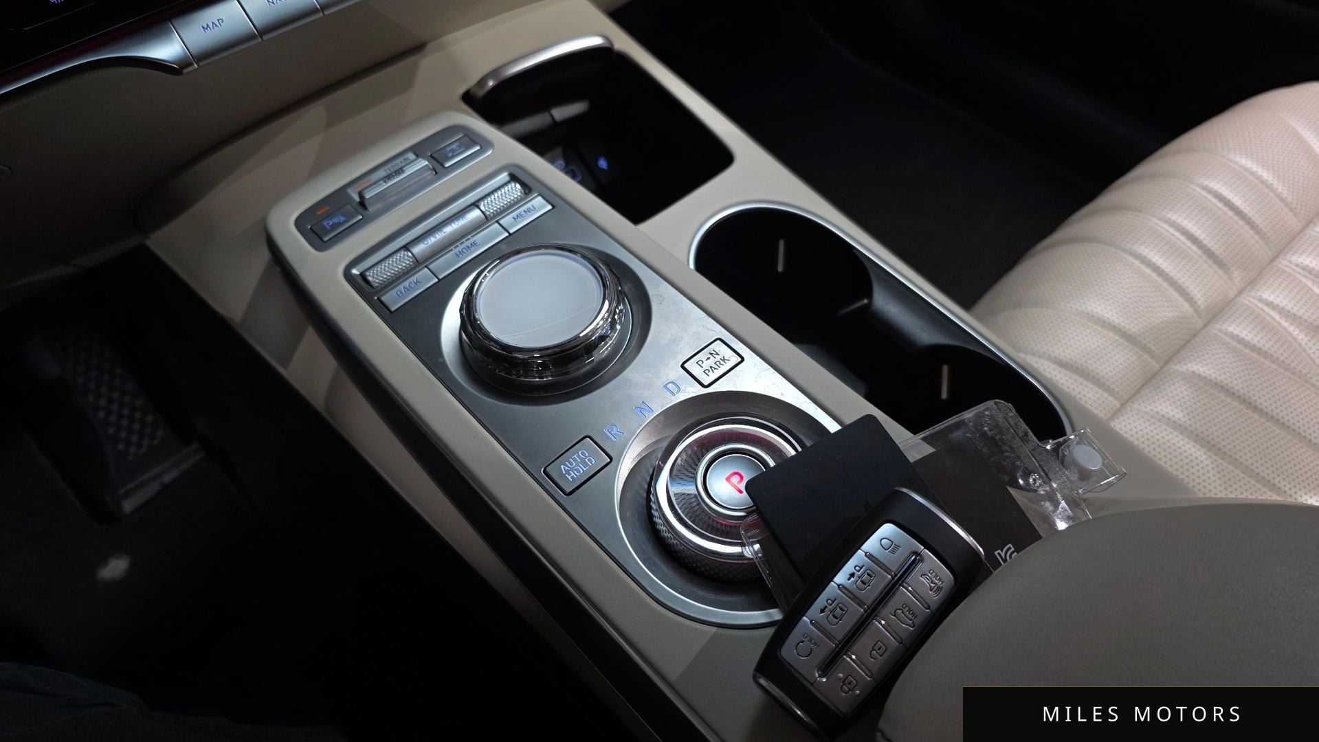 Genesis GV70 2021 — миниатюра 12