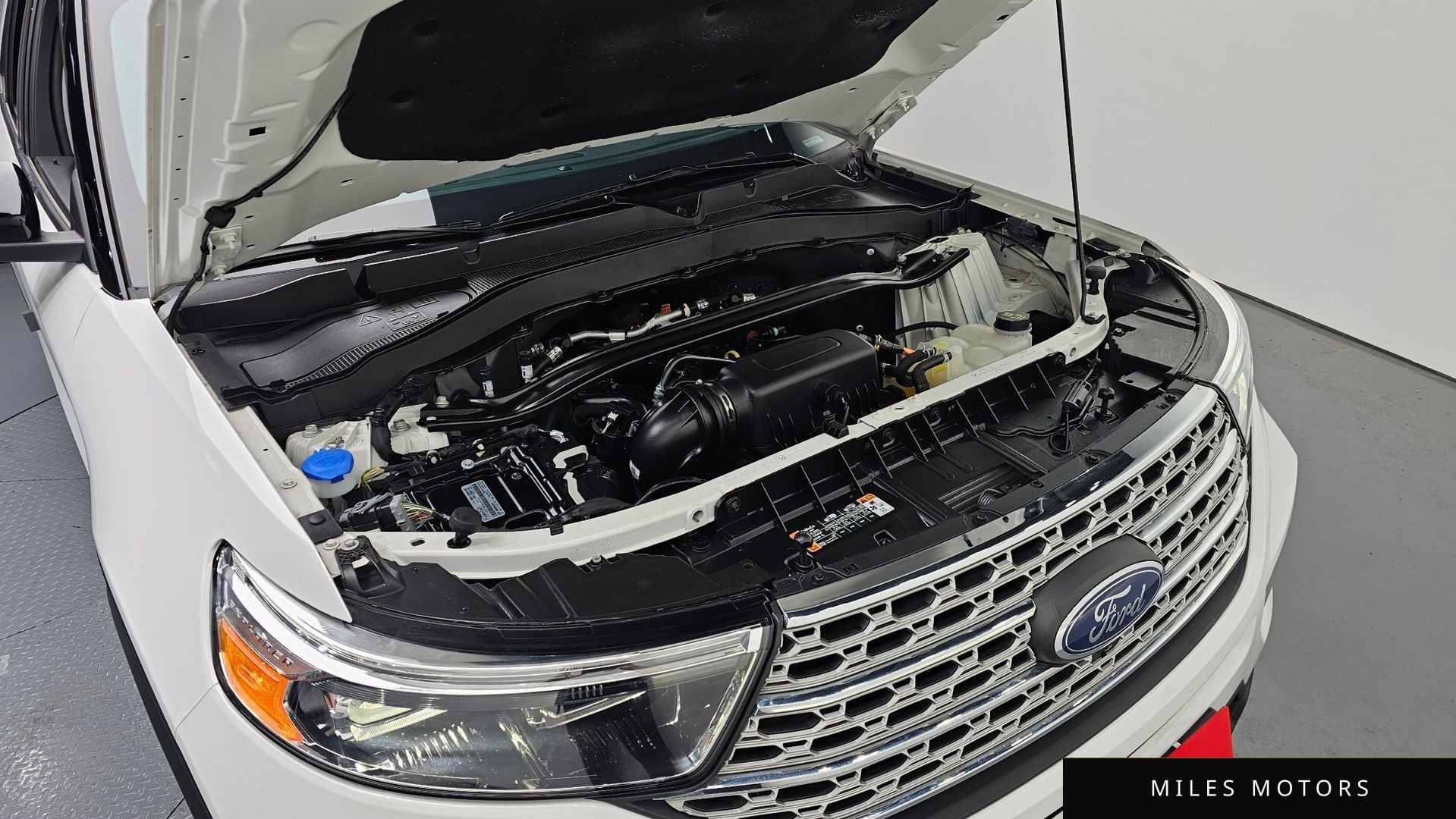 Ford Explorer 2023 — миниатюра 6