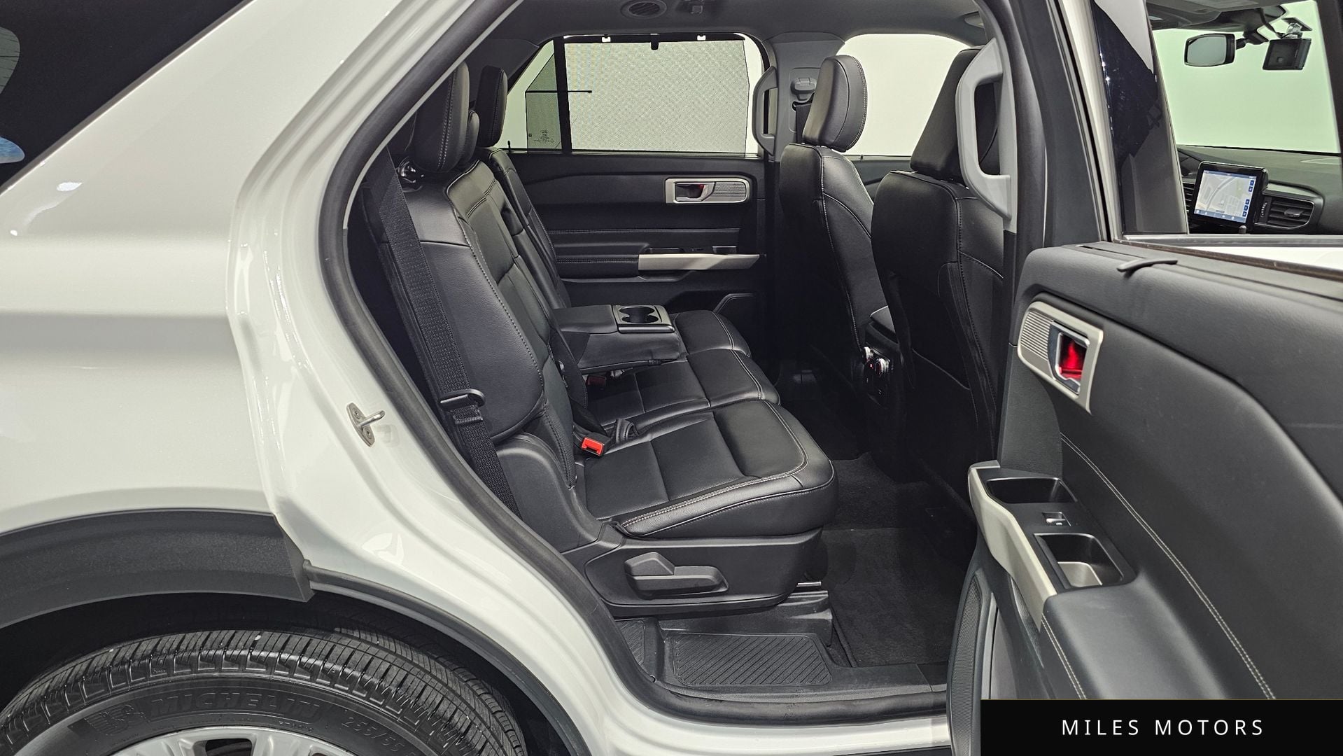 Ford Explorer 2023 — миниатюра 12